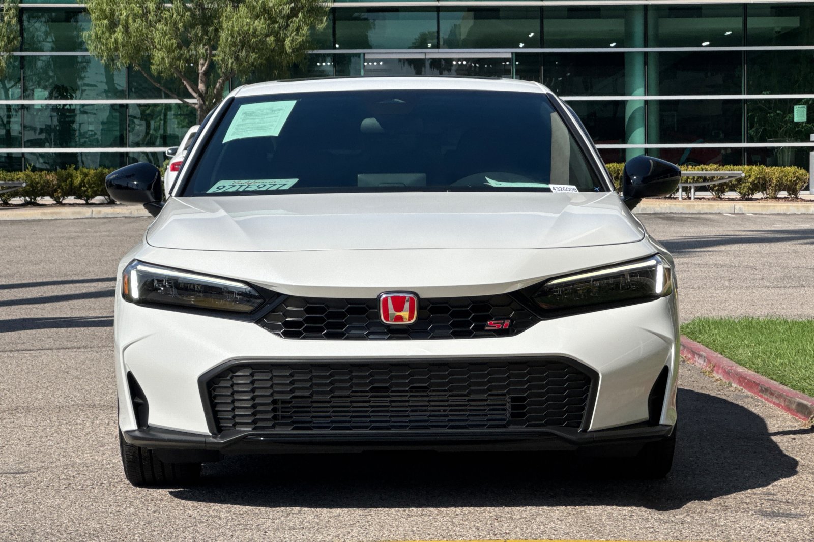 Used 2026 Platinum White Pearl Honda FWD image 3