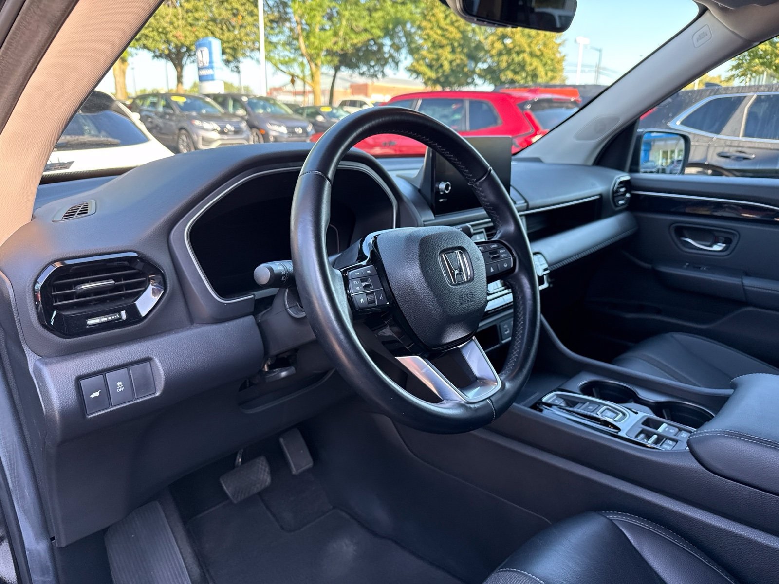 Used 2025 Crystal Black Pearl Honda EX-L image 26