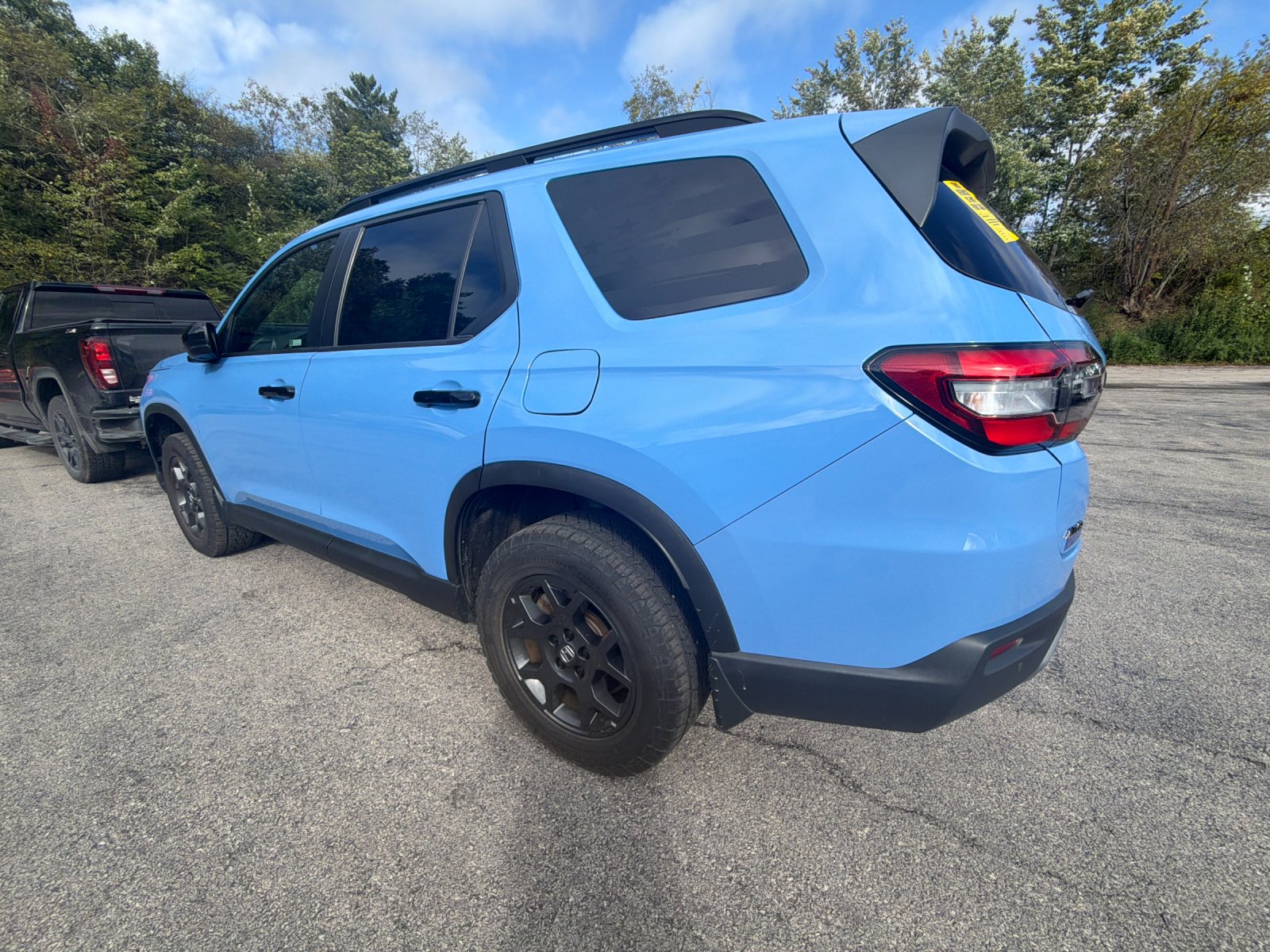 Used 2024 Diffused Sky Pearl Honda TrailSport image 3