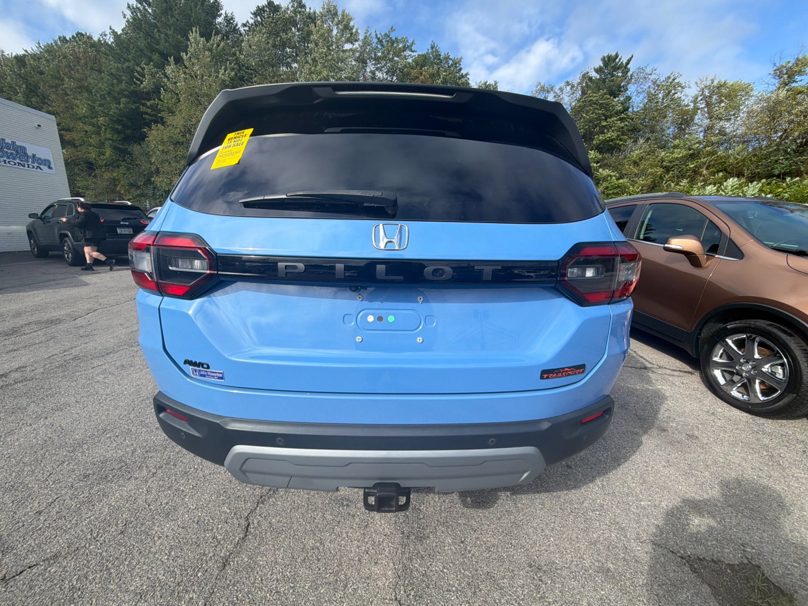 Used 2024 Diffused Sky Pearl Honda TrailSport image 4