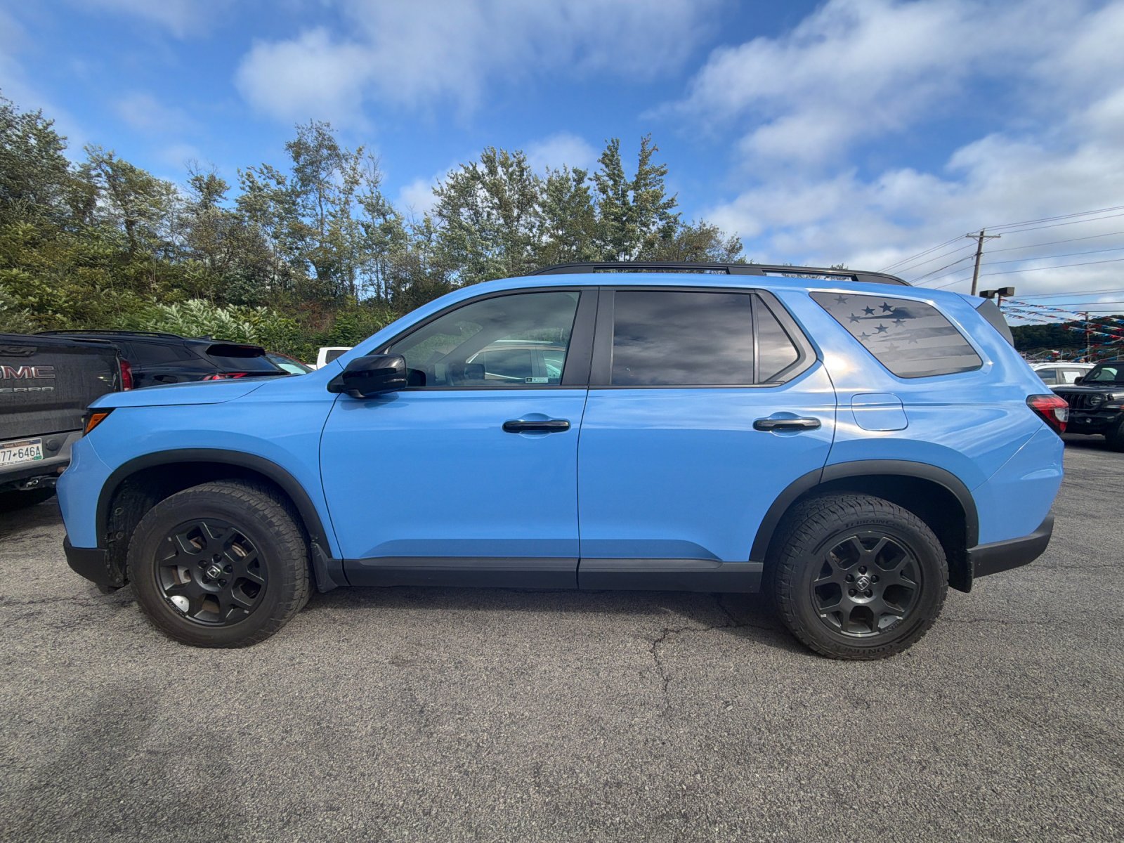 Used 2024 Diffused Sky Pearl Honda TrailSport image 2