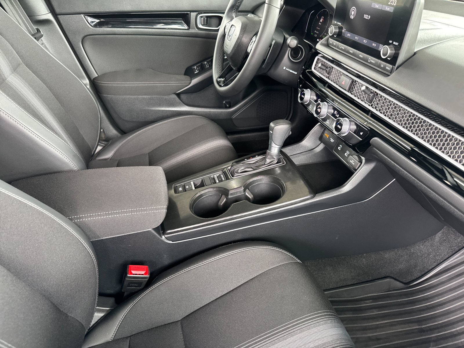 Used 2025 Urban Gray Honda Sport 4D Sedan image 16