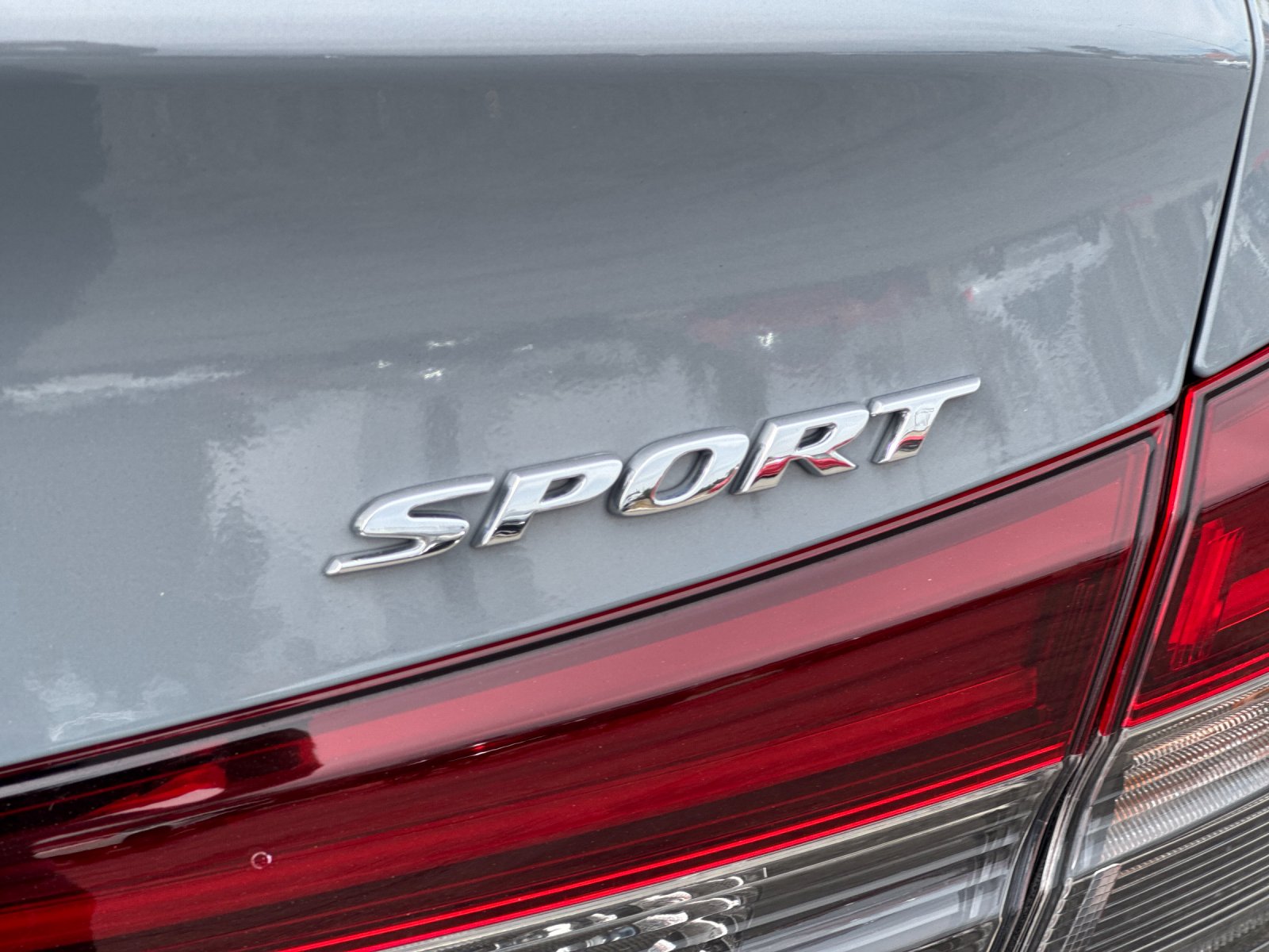 Used 2025 Urban Gray Honda Sport 4D Sedan image 31