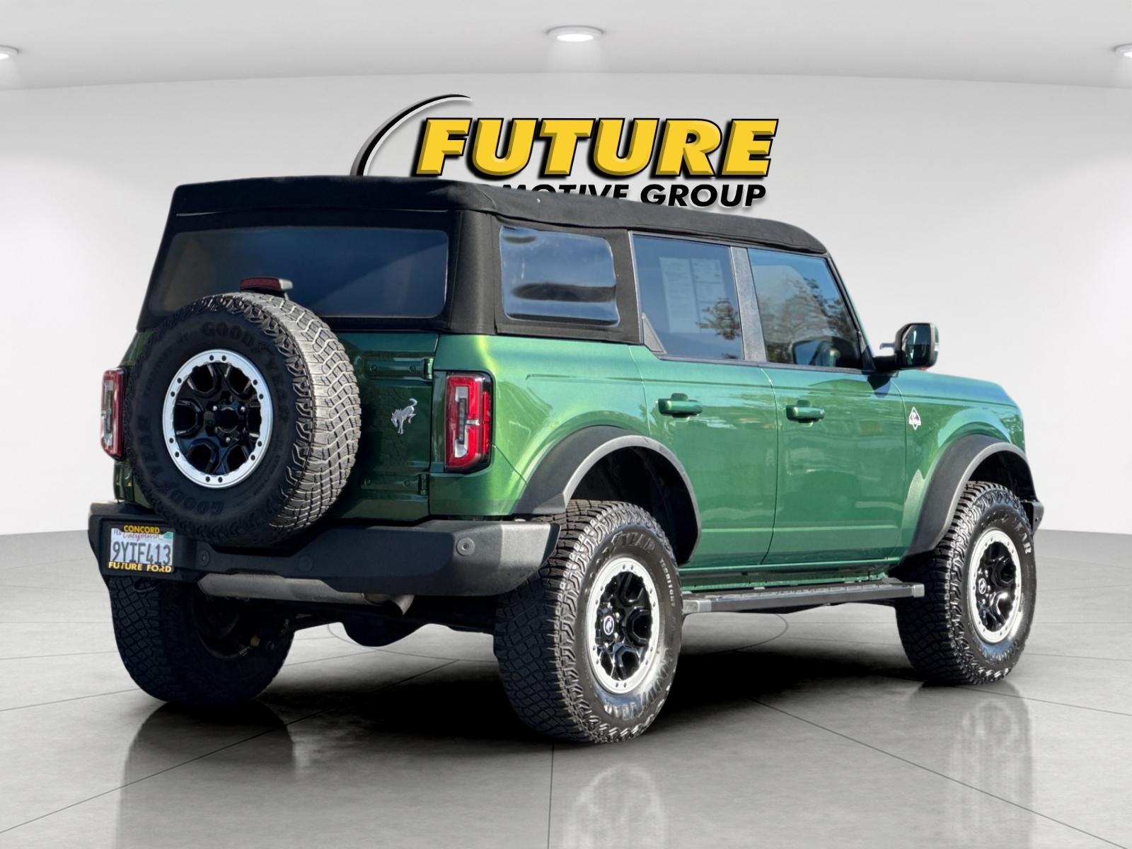 Used 2022 Green Ford Outer Banks image 3