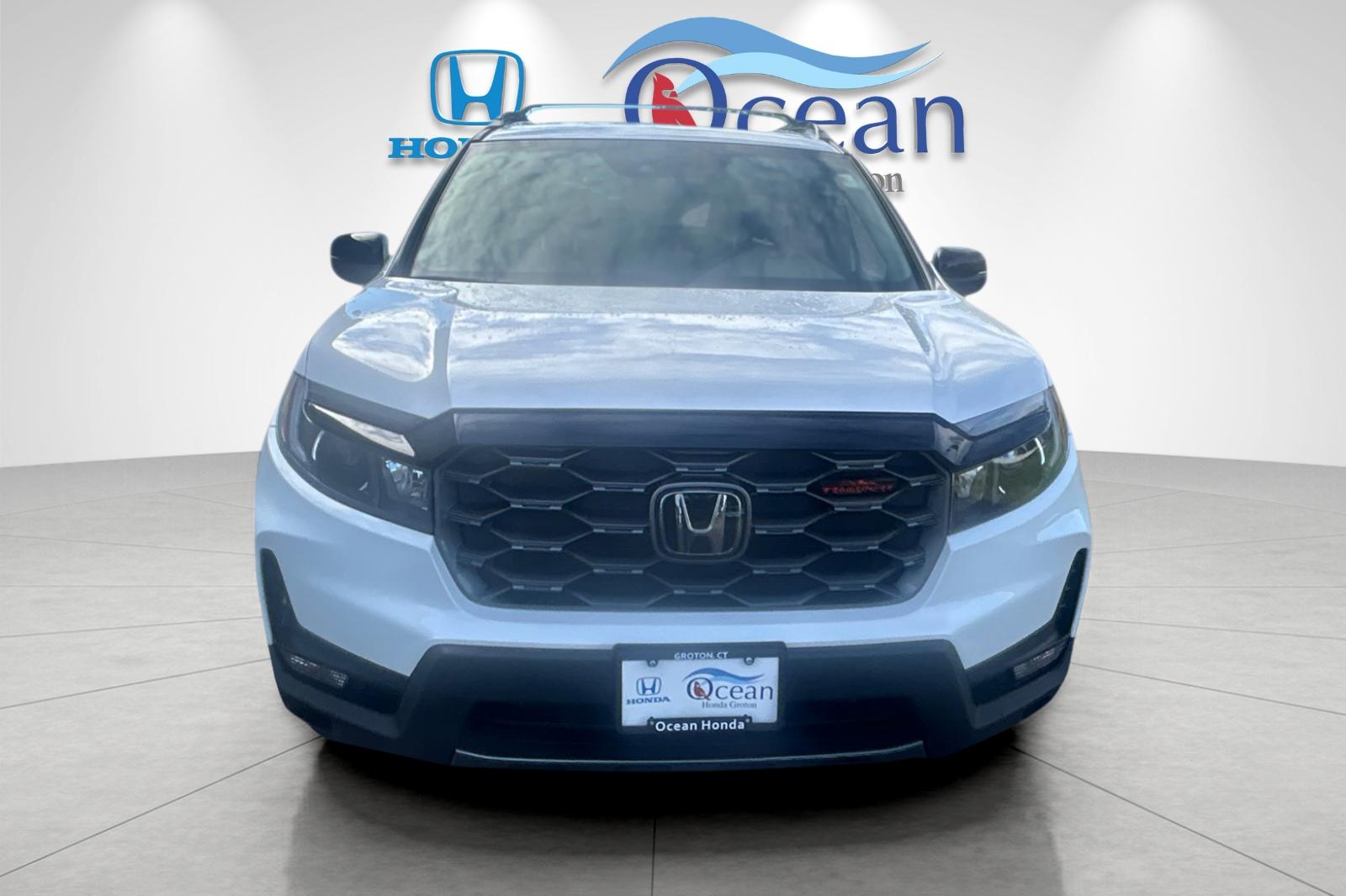 Used 2023 Lunar Silver Metallic Honda TrailSport image 8