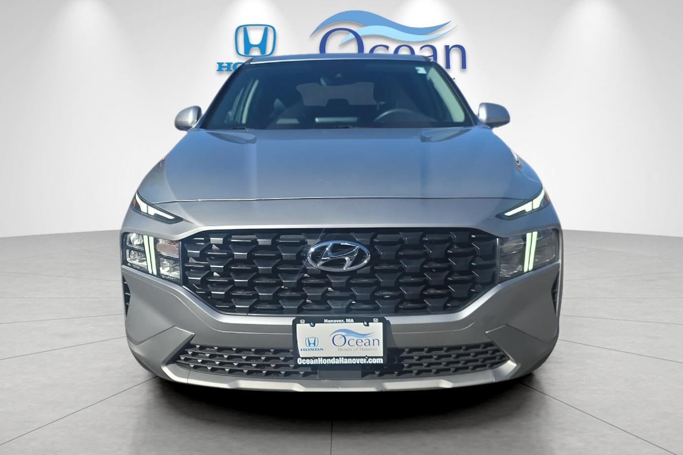 Used 2023 Shimmering Silver Pearl Hyundai SE image 8
