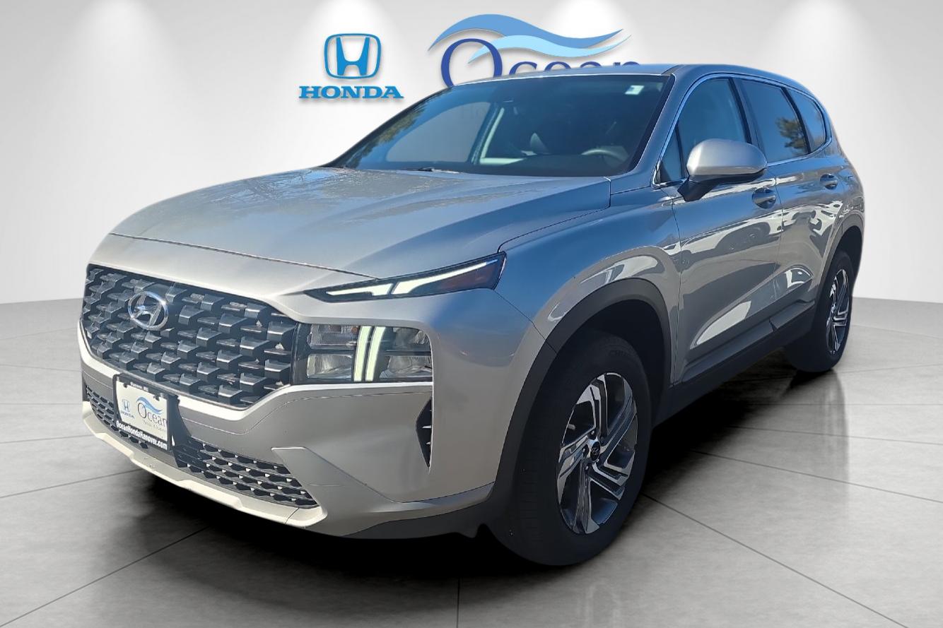 Used 2023 Shimmering Silver Pearl Hyundai SE image 7