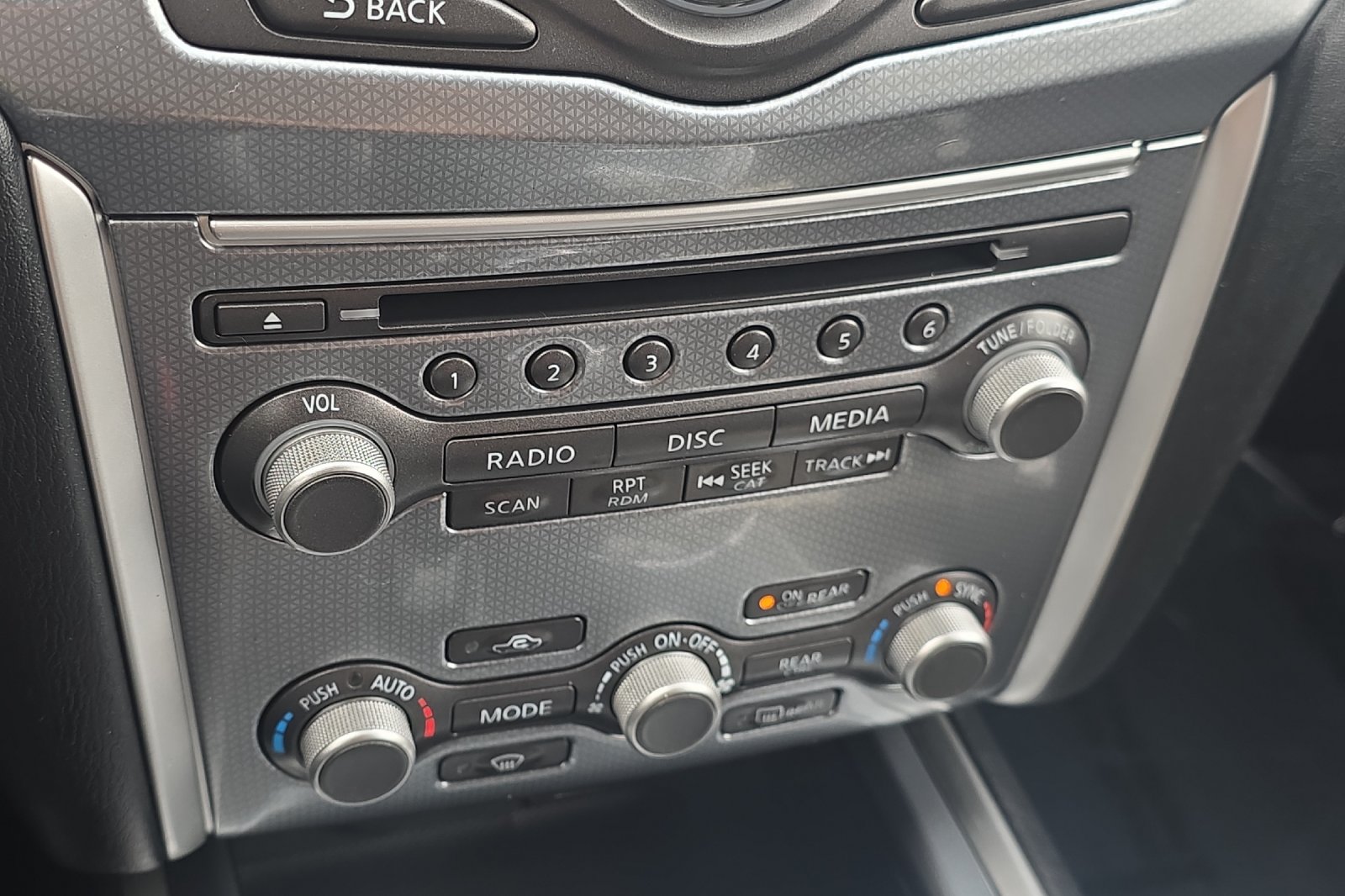 Used 2019 Gun Metallic Nissan SL image 21