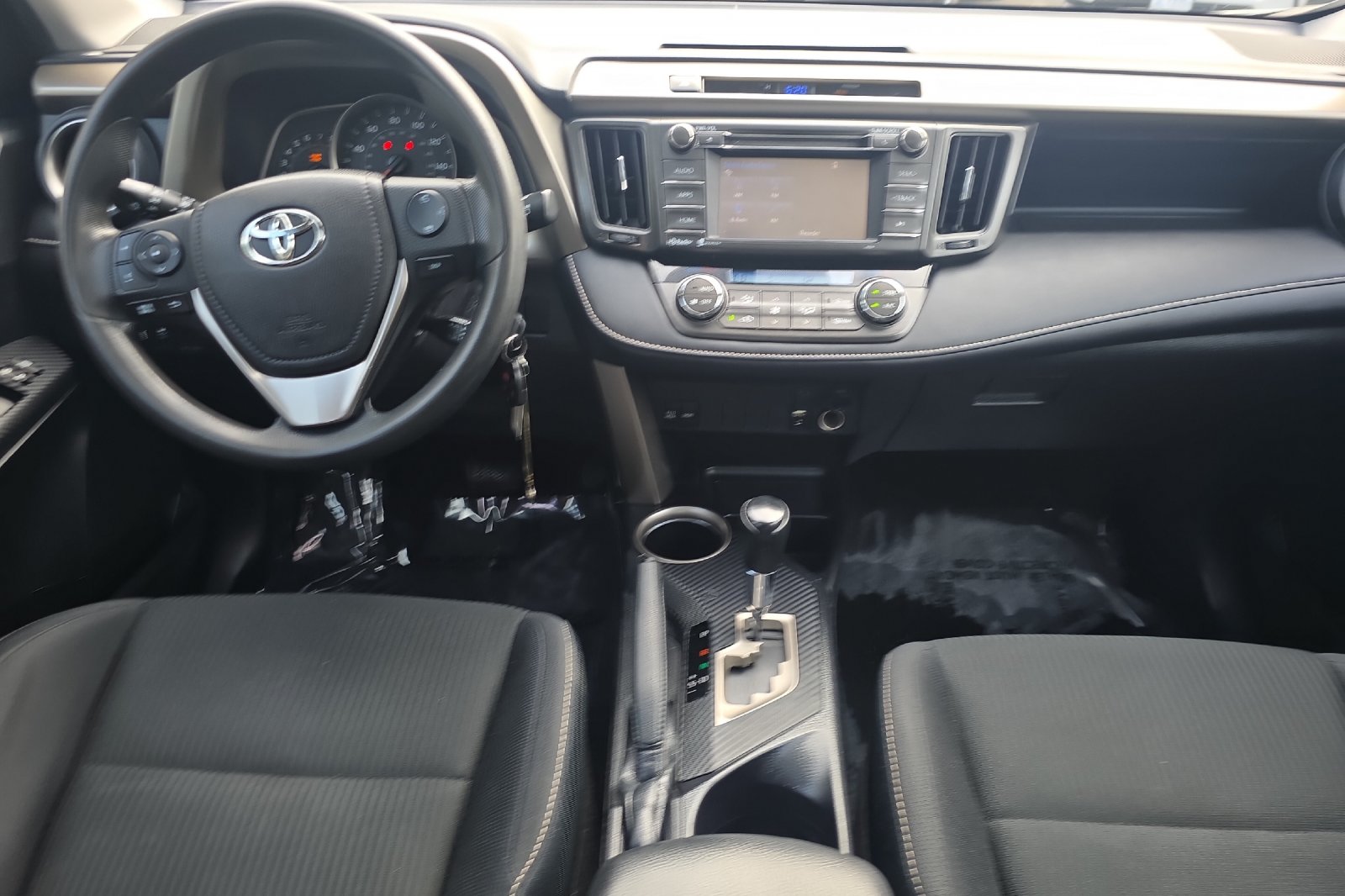 Used 2015 Magnetic Gray Metallic Toyota XLE image 14