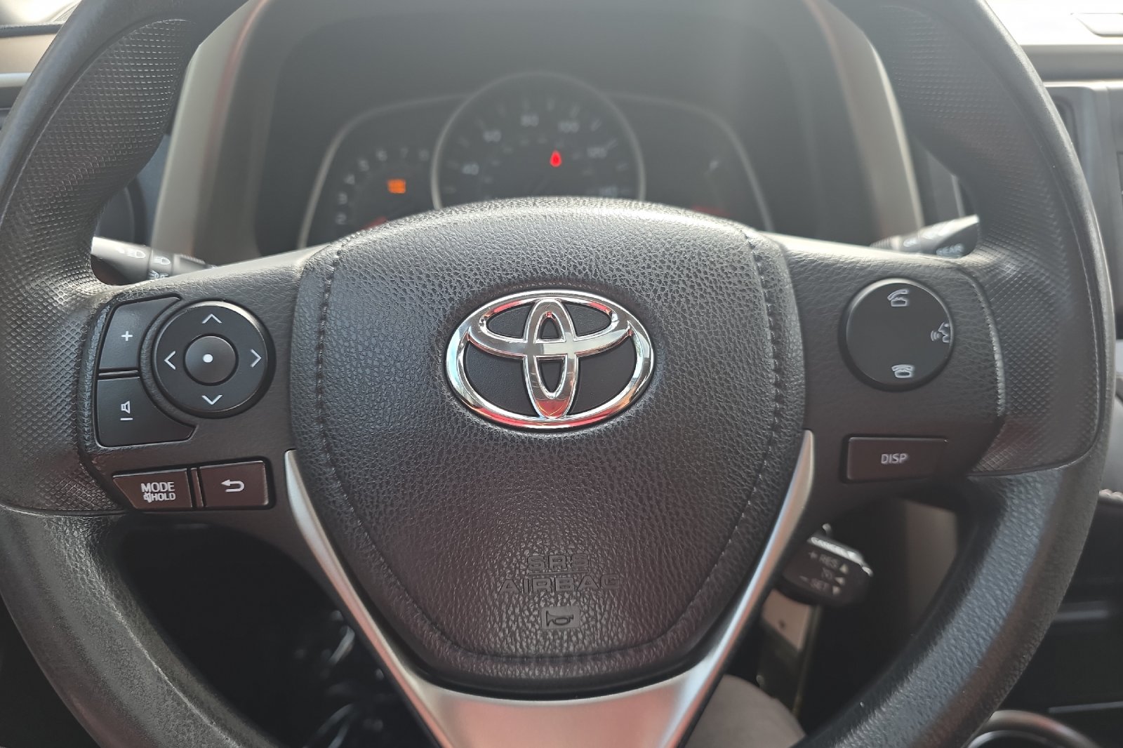 Used 2015 Magnetic Gray Metallic Toyota XLE image 22