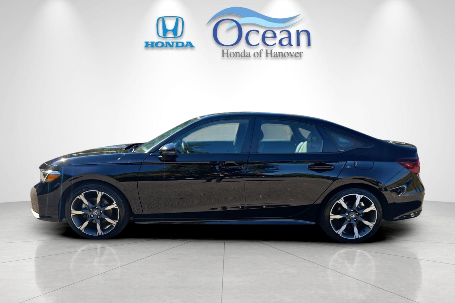 Used 2025 Crystal Black Pearl Honda Sport Touring image 6