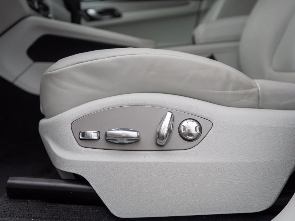 Used 2024  Porsche  image 20