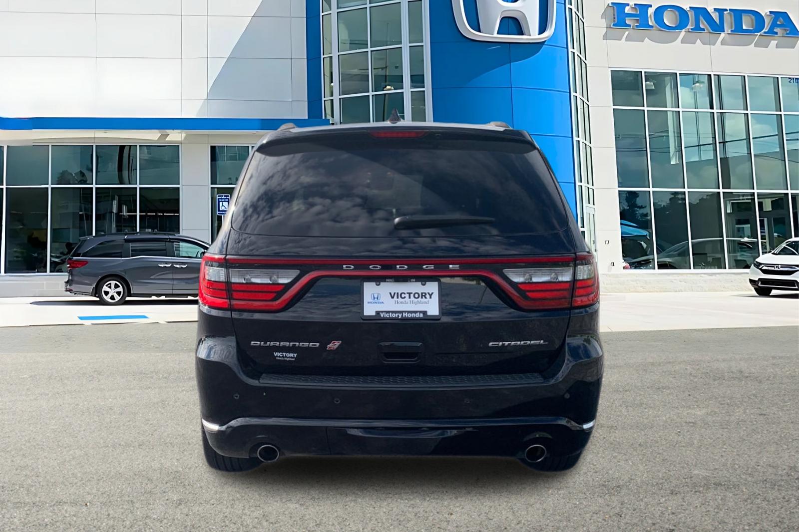 Used 2018 Black Dodge Citadel image 4