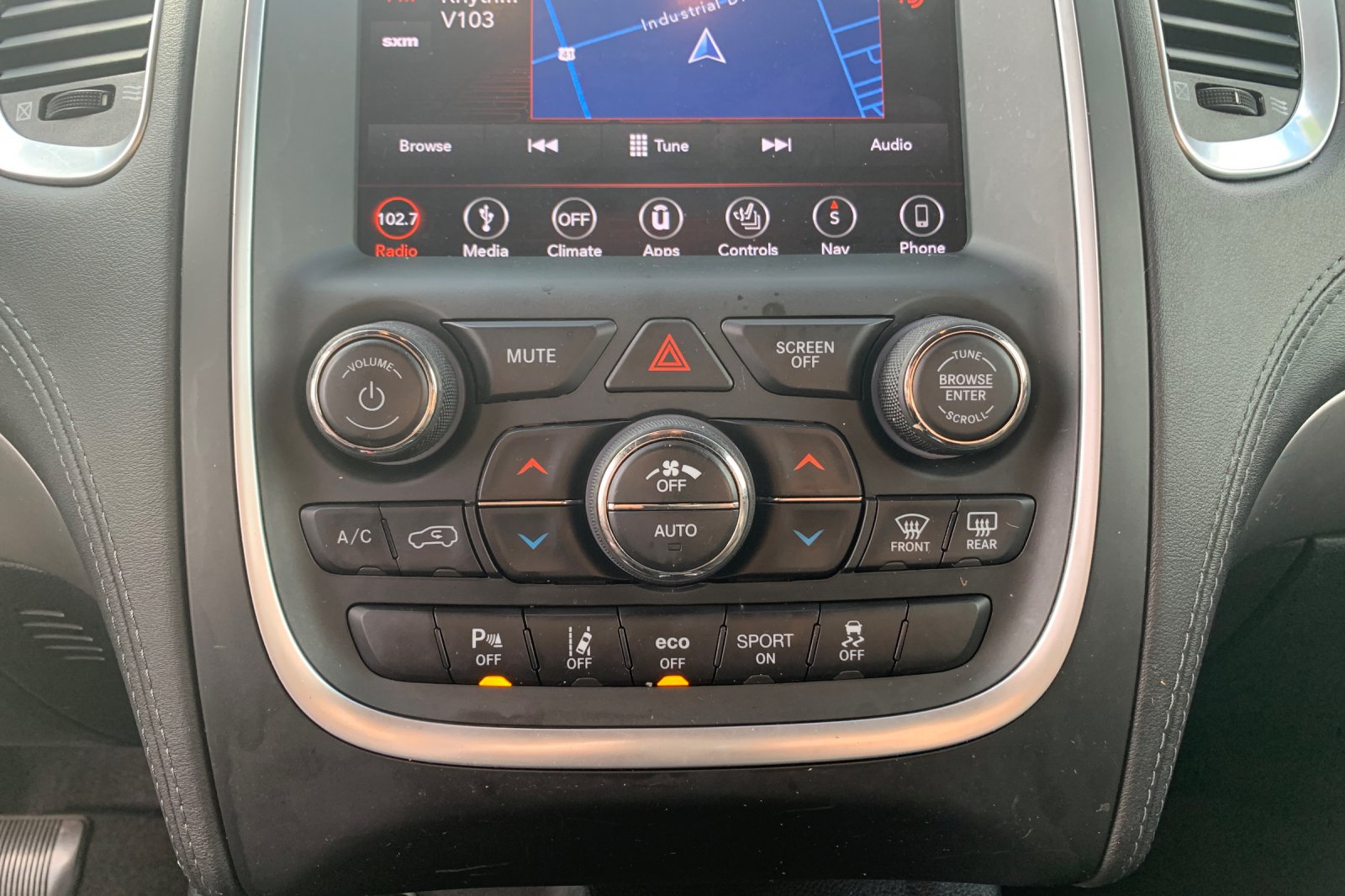 Used 2018 Black Dodge Citadel image 27