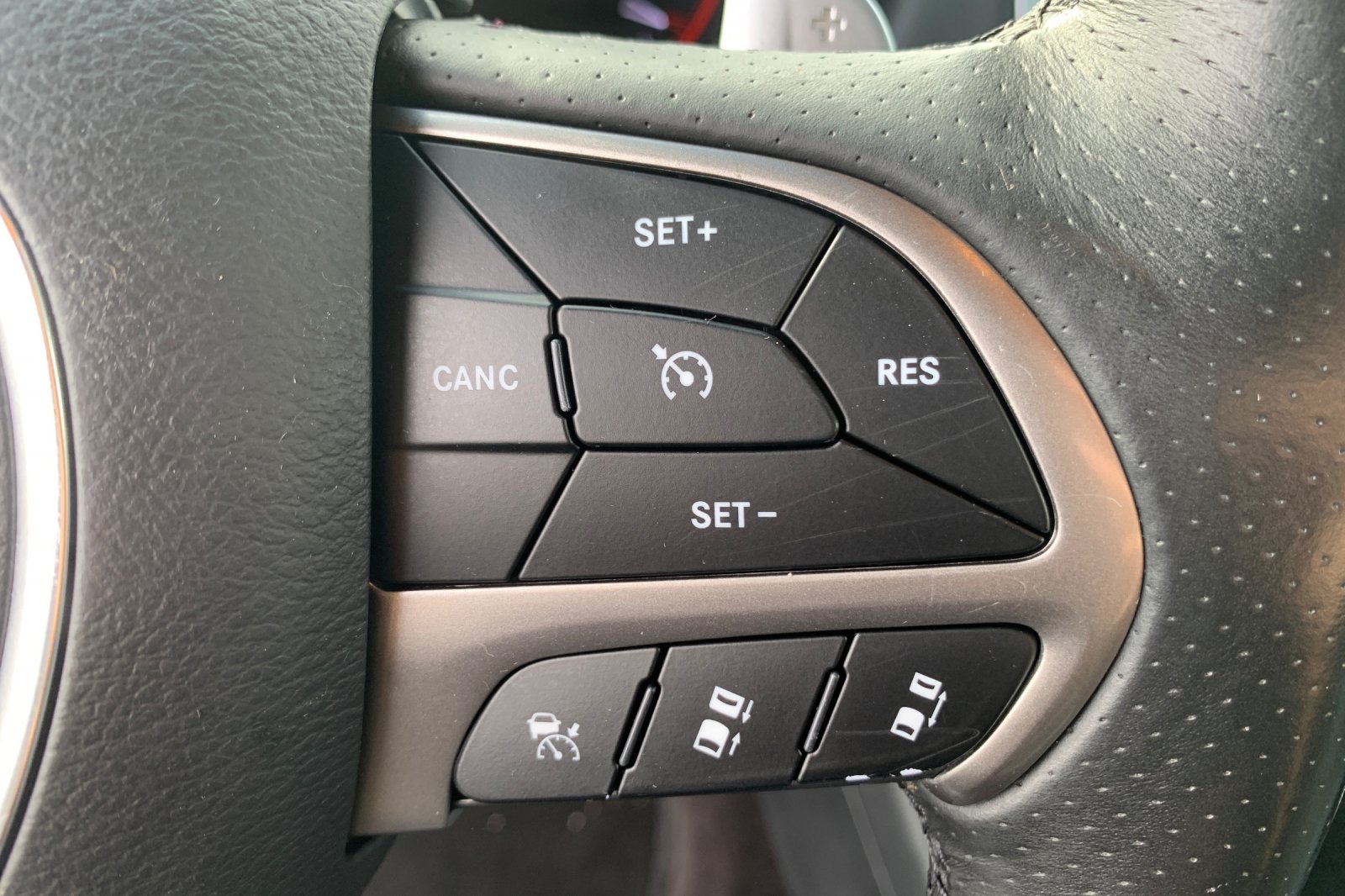 Used 2018 Black Dodge Citadel image 32