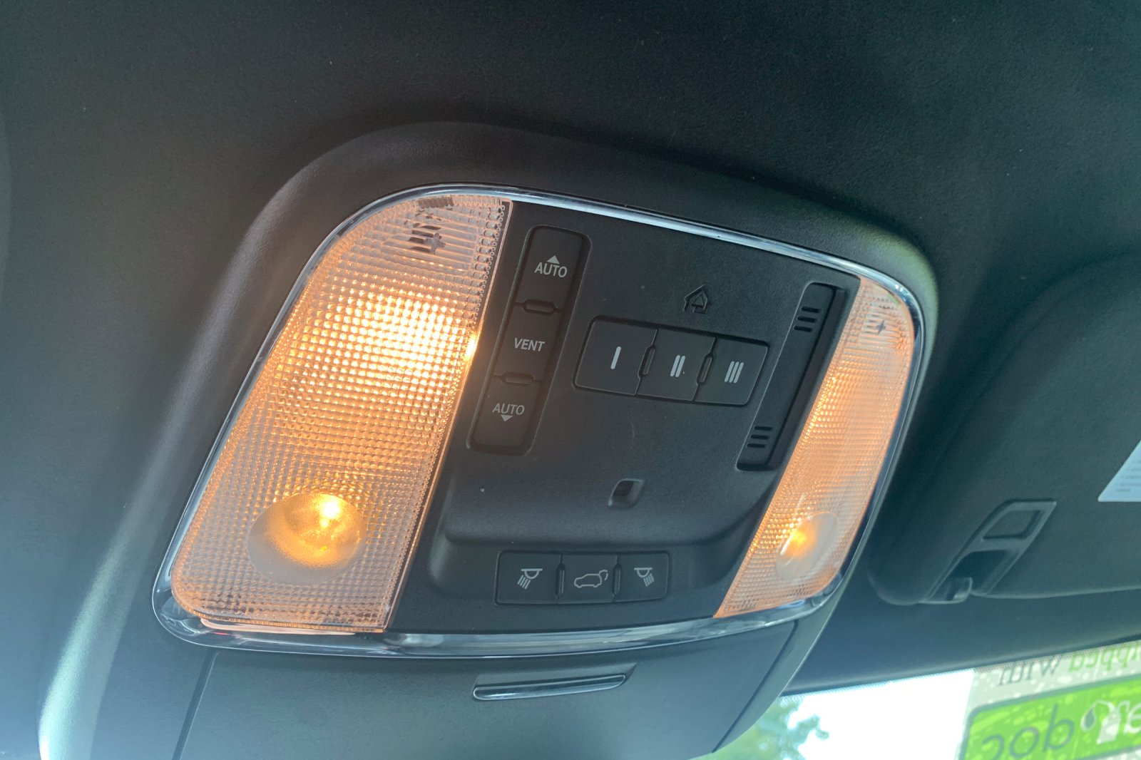 Used 2018 Black Dodge Citadel image 36