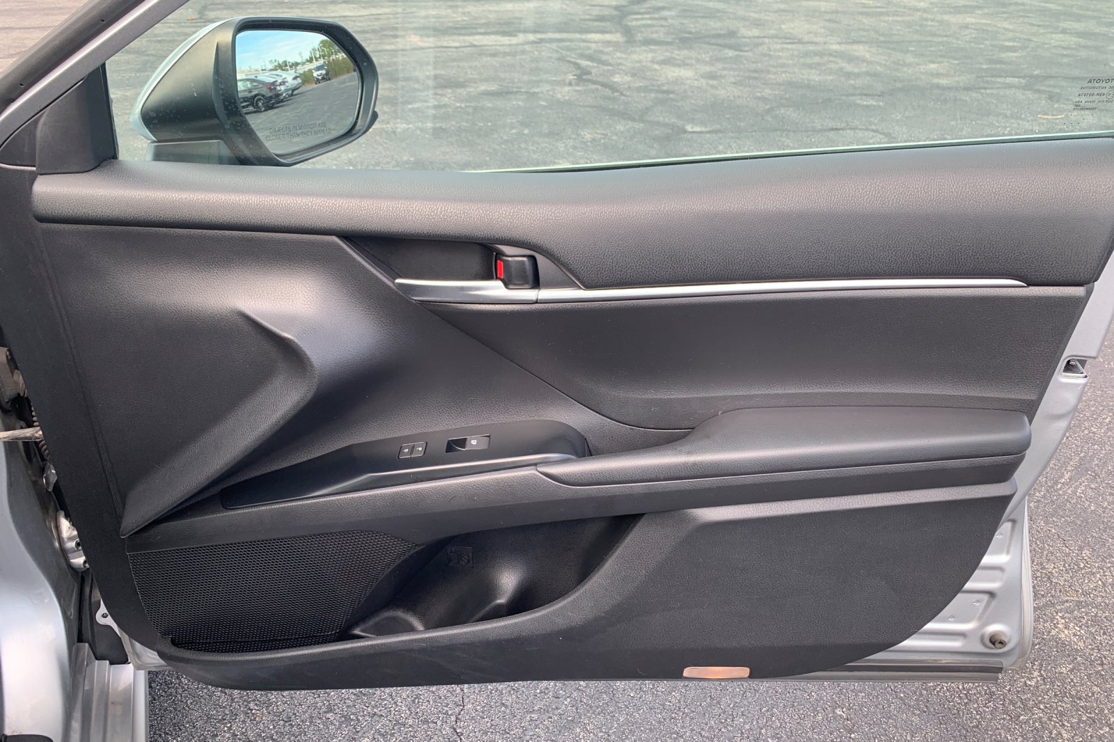 Used 2019 Silver Toyota SE image 21