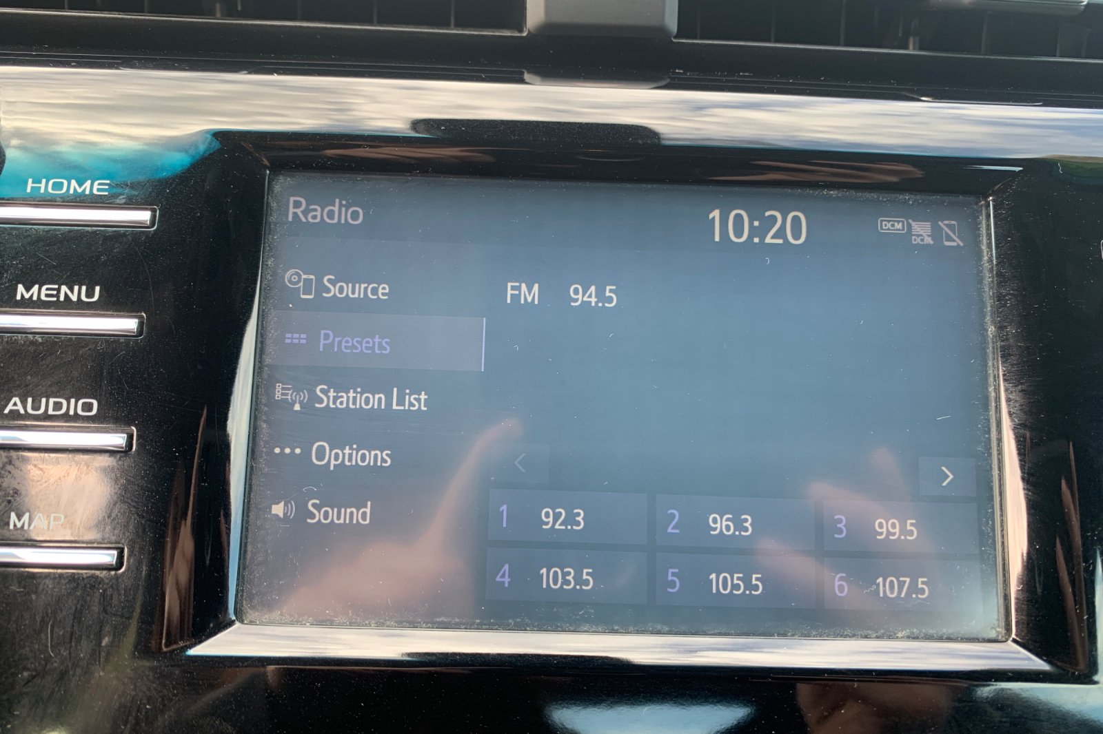 Used 2019 Silver Toyota SE image 22
