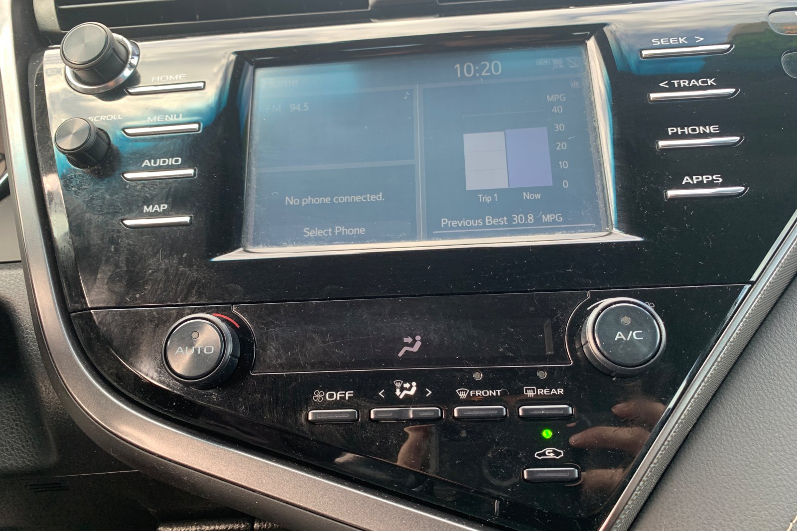 Used 2019 Silver Toyota SE image 24