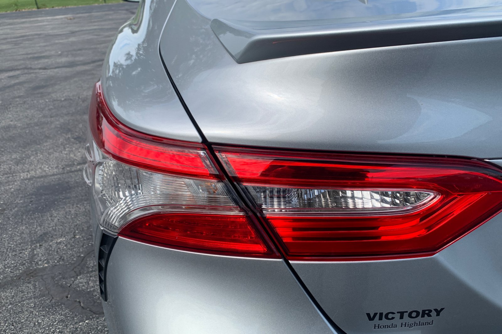 Used 2019 Silver Toyota SE image 36