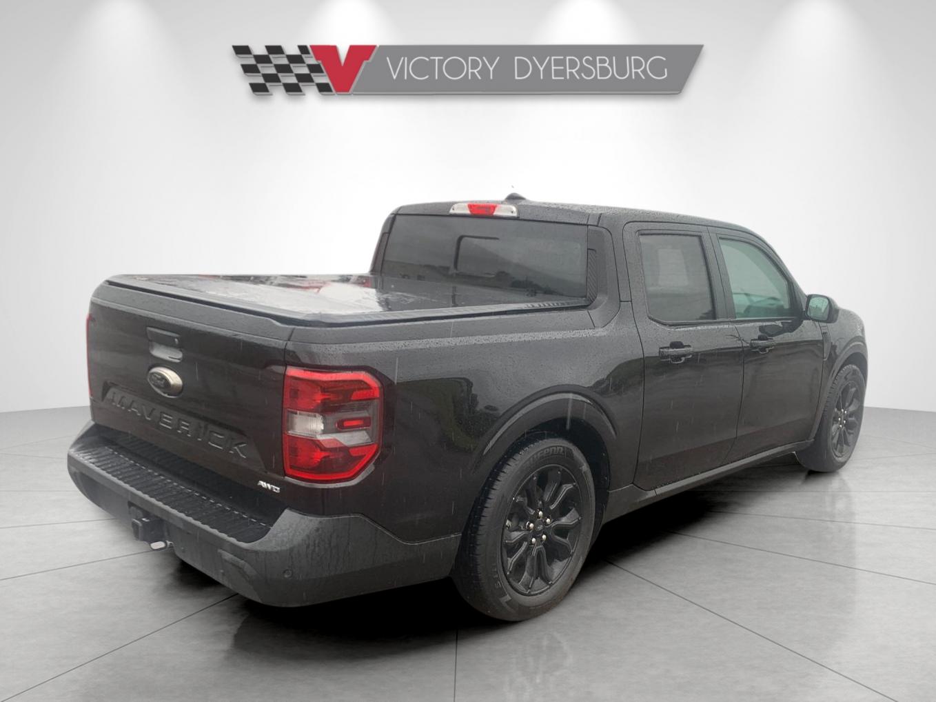 Used 2024 Black Ford Lariat image 4