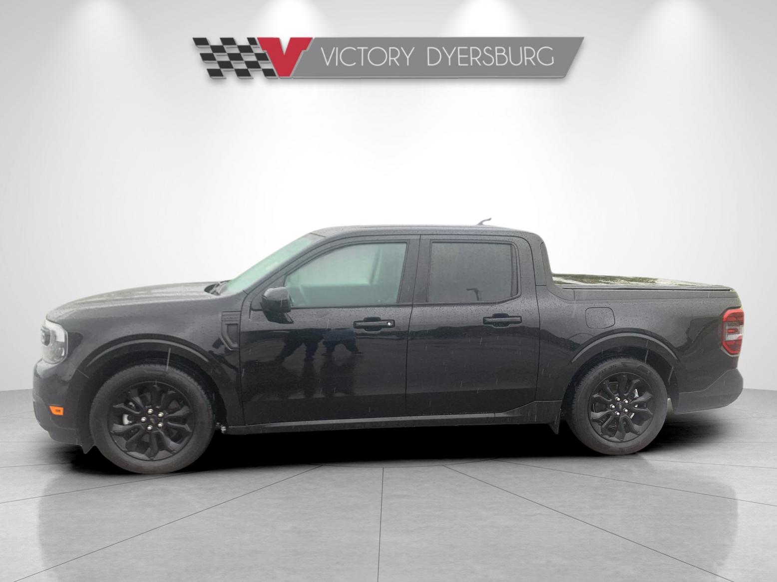 Used 2024 Black Ford Lariat image 7