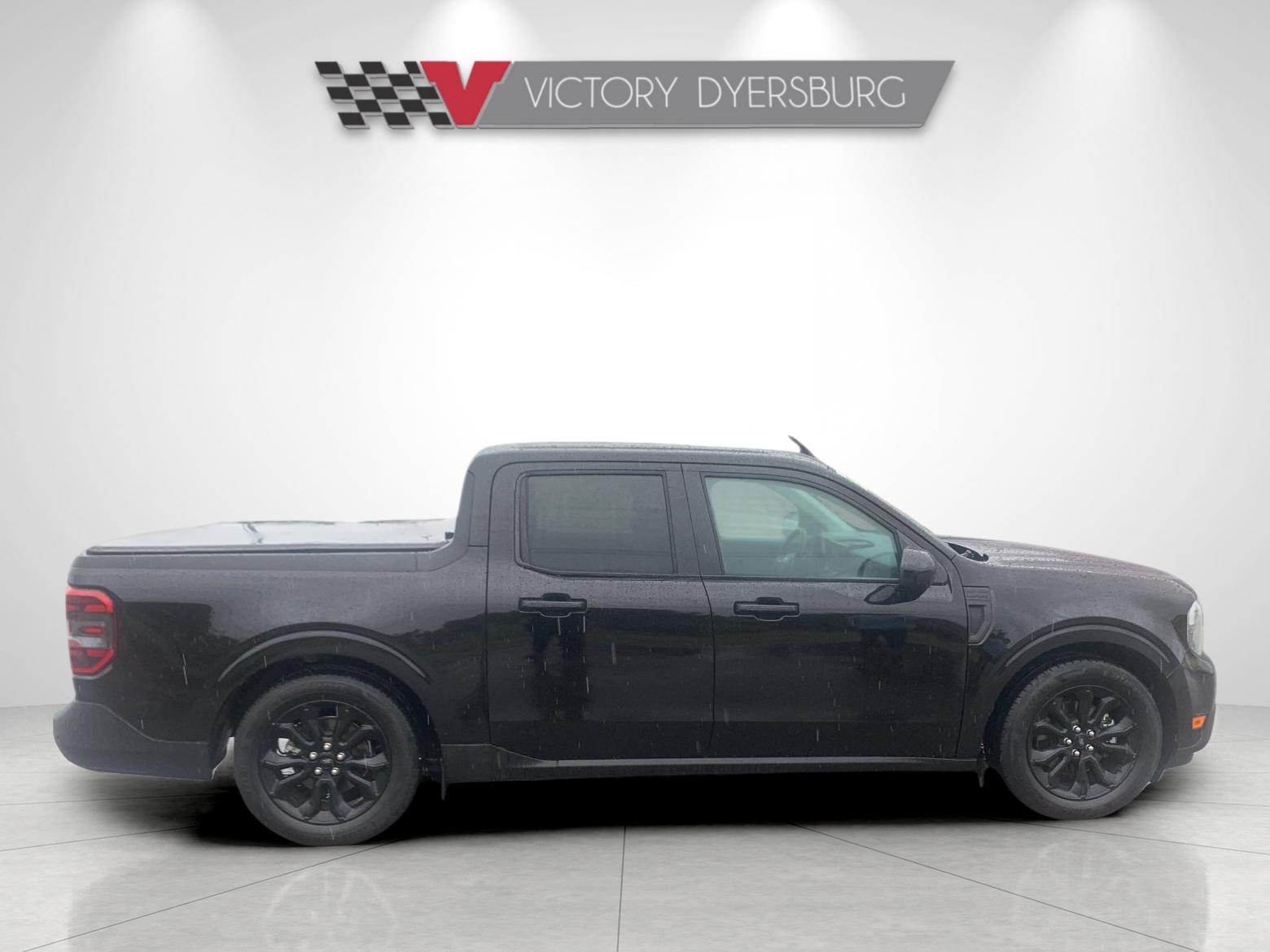 Used 2024 Black Ford Lariat image 3
