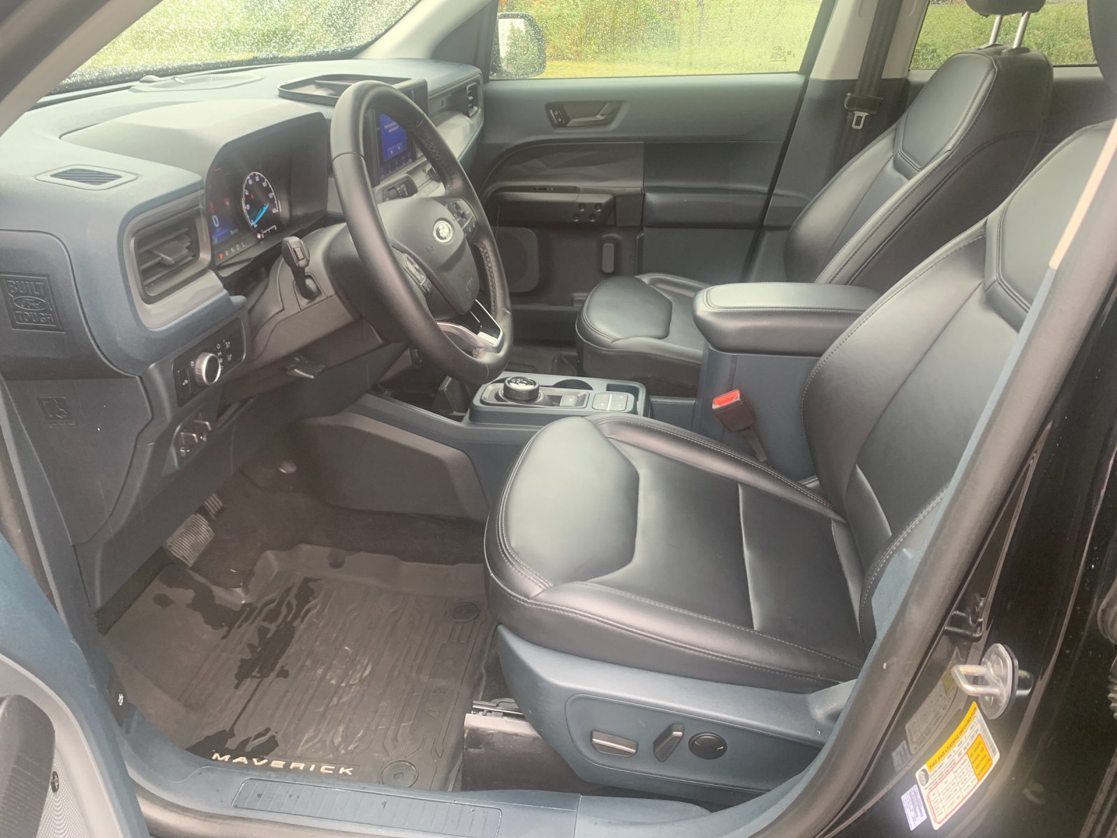 Used 2024 Black Ford Lariat image 12