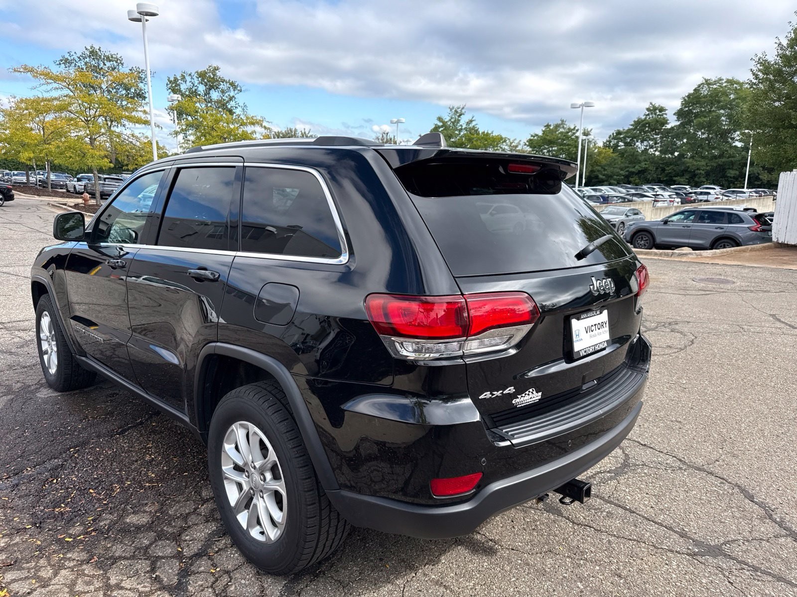 Used 2021 Diamond Black Jeep Laredo E image 5