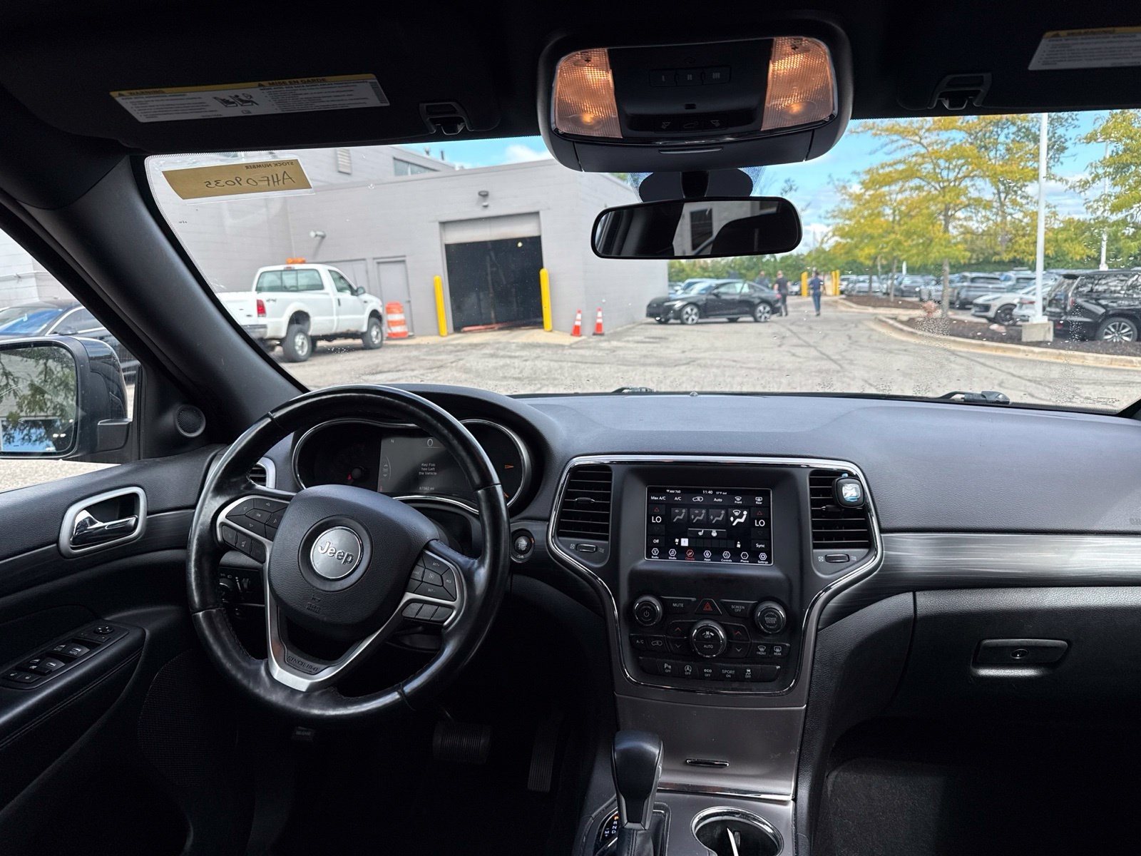 Used 2021 Diamond Black Jeep Laredo E image 18