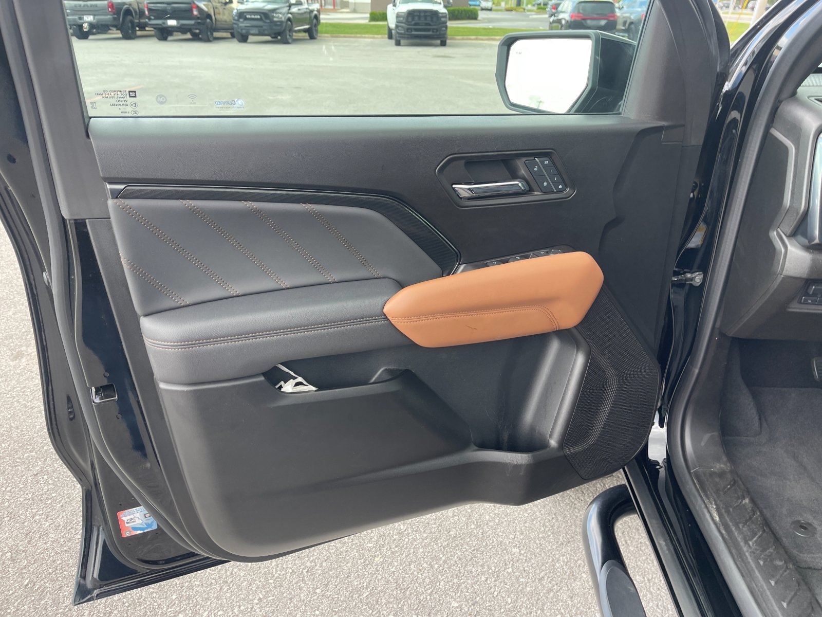 Used 2024 Black GMC AT4 image 11