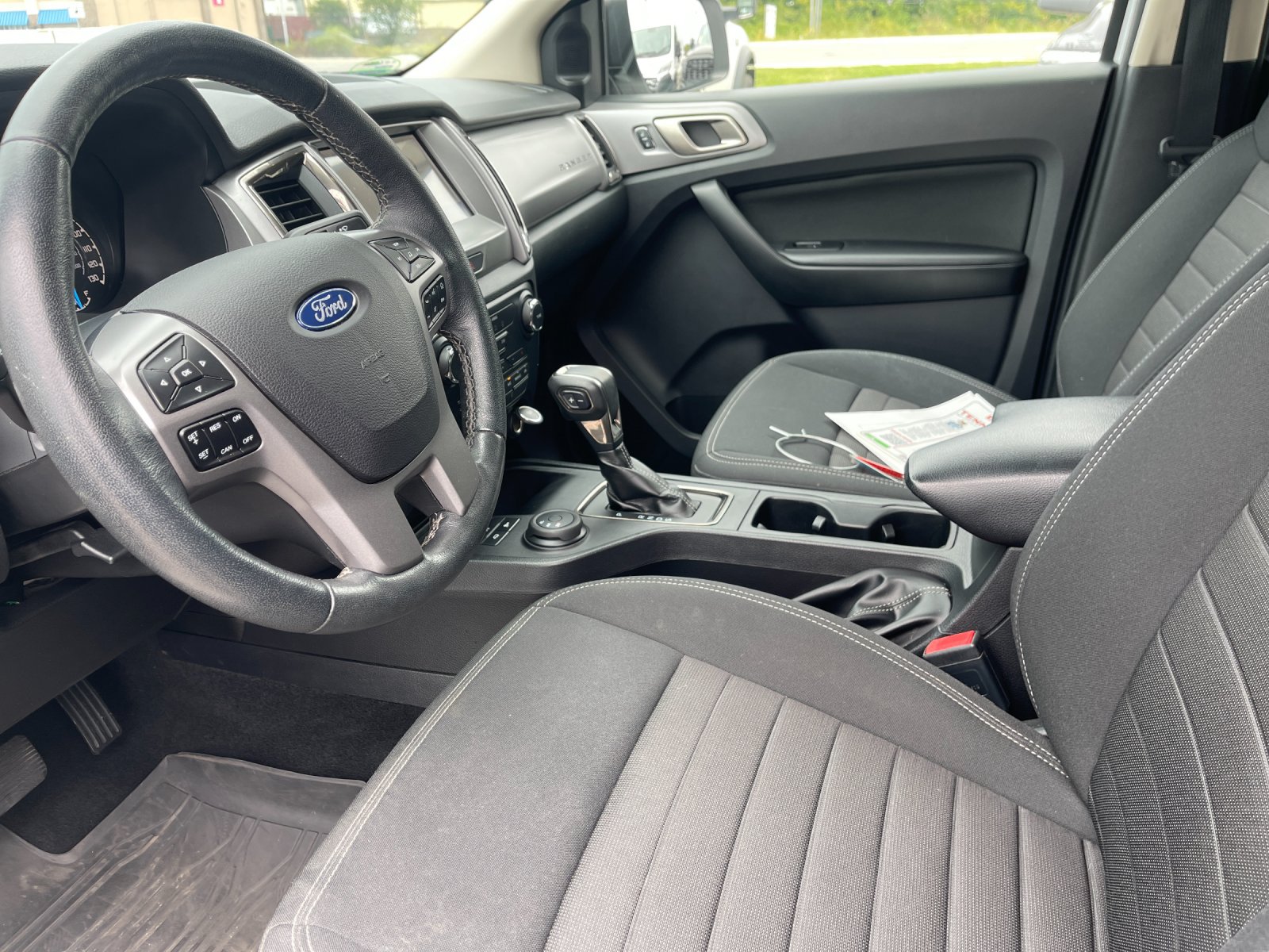 Used 2020 Oxford White Ford XLT image 11