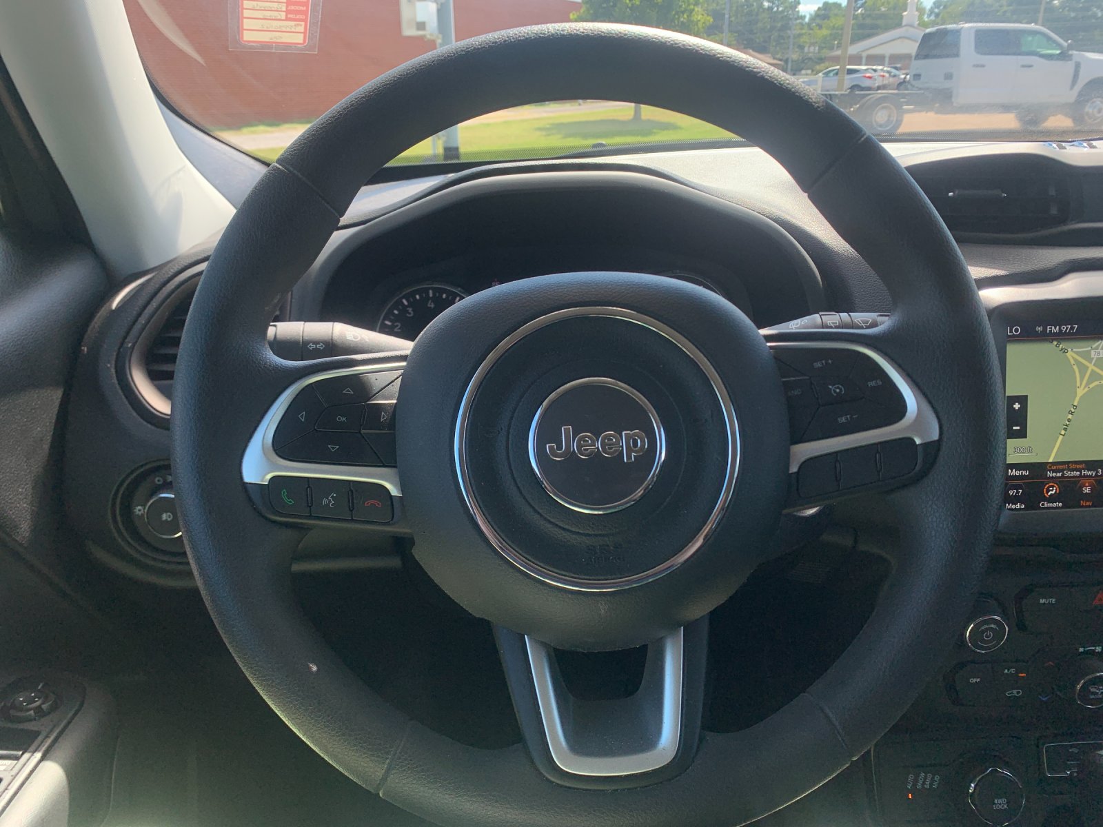 Used 2023 Gray Jeep Latitude image 28
