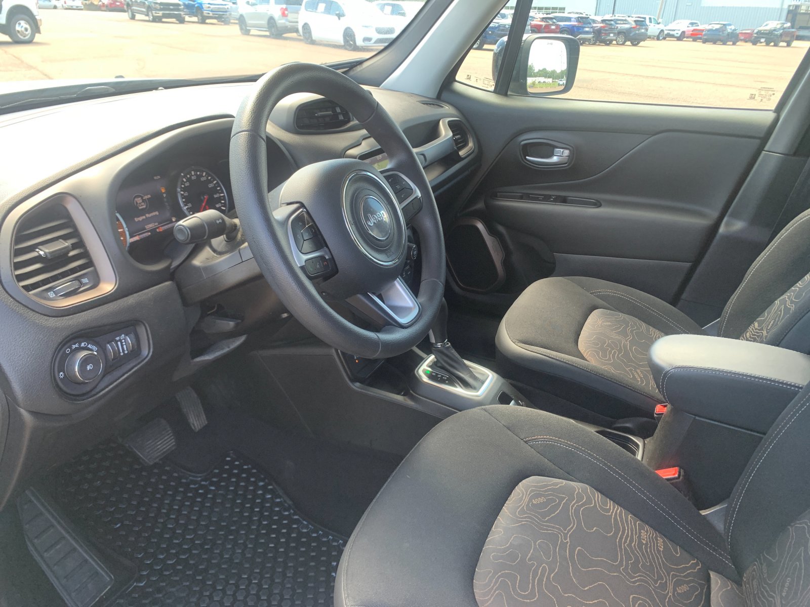 Used 2023 Gray Jeep Latitude image 12
