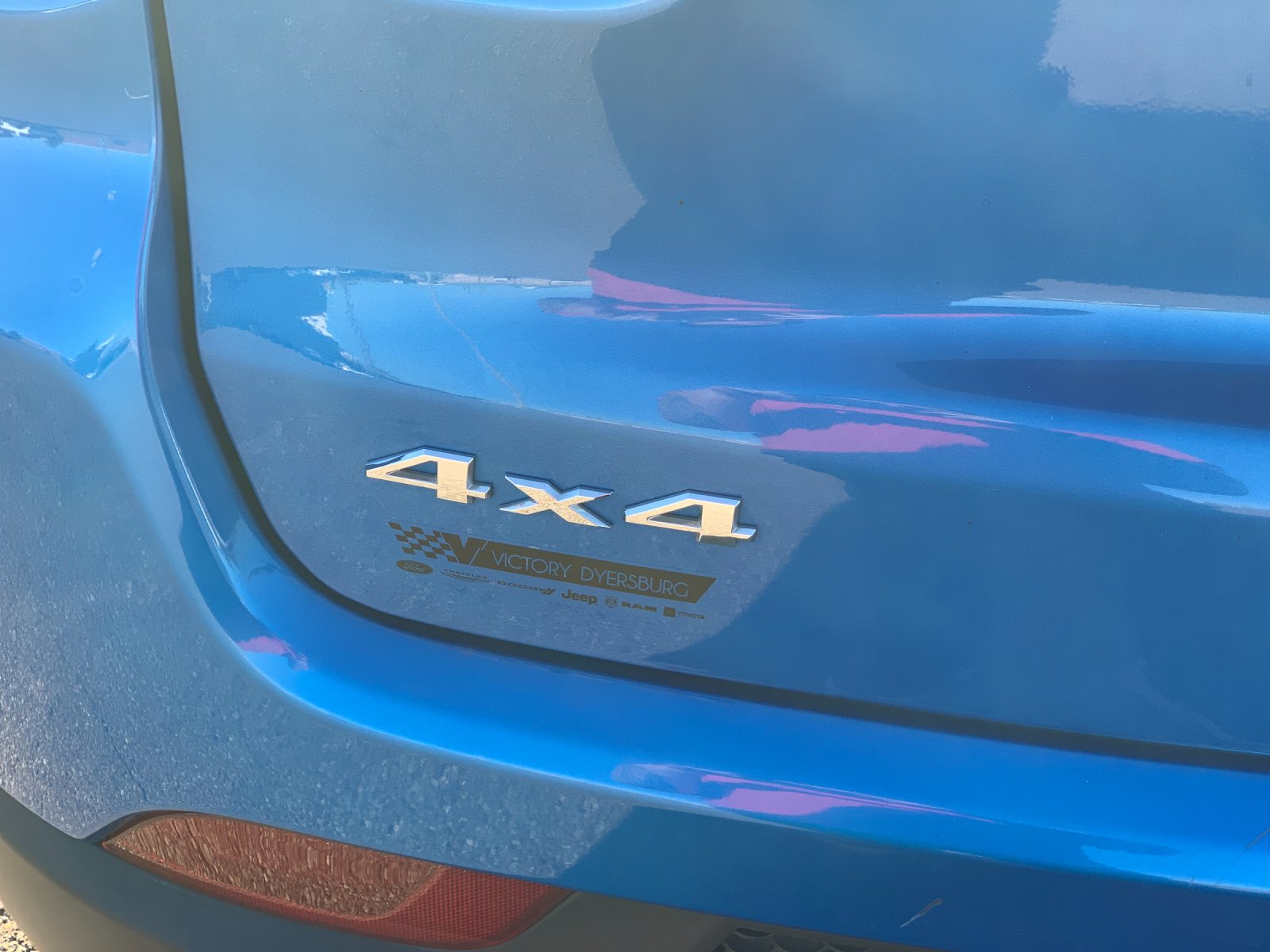 Used 2024 Blue Jeep Latitude image 35