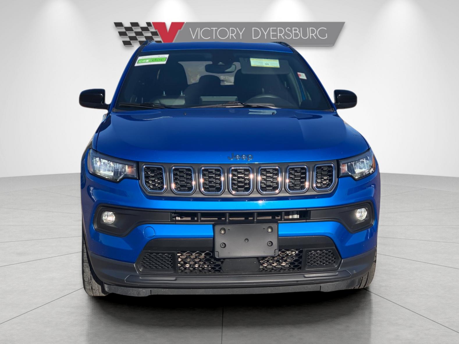 Used 2024 Blue Jeep Latitude image 9