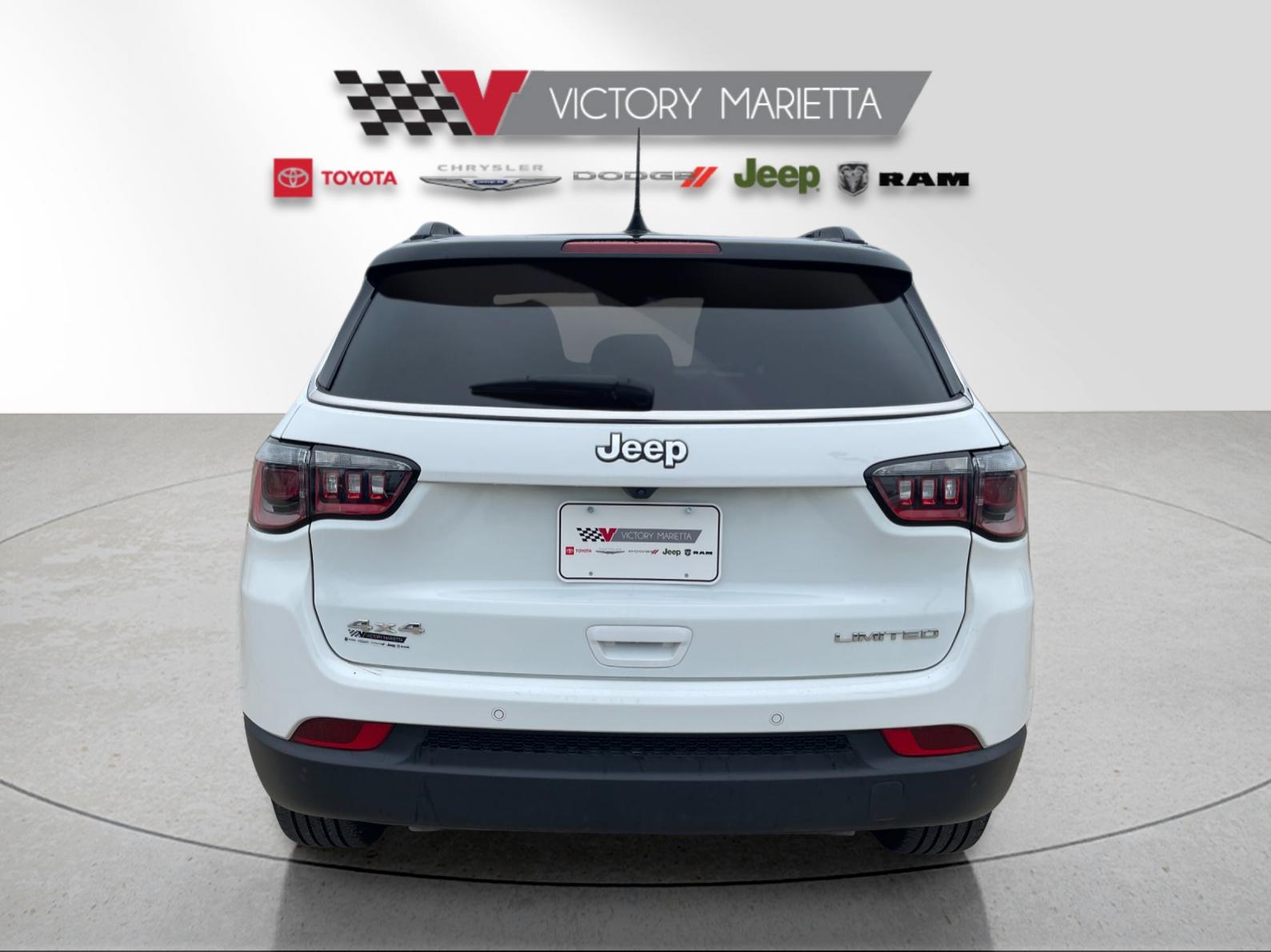 Used 2025 White Jeep Limited image 4