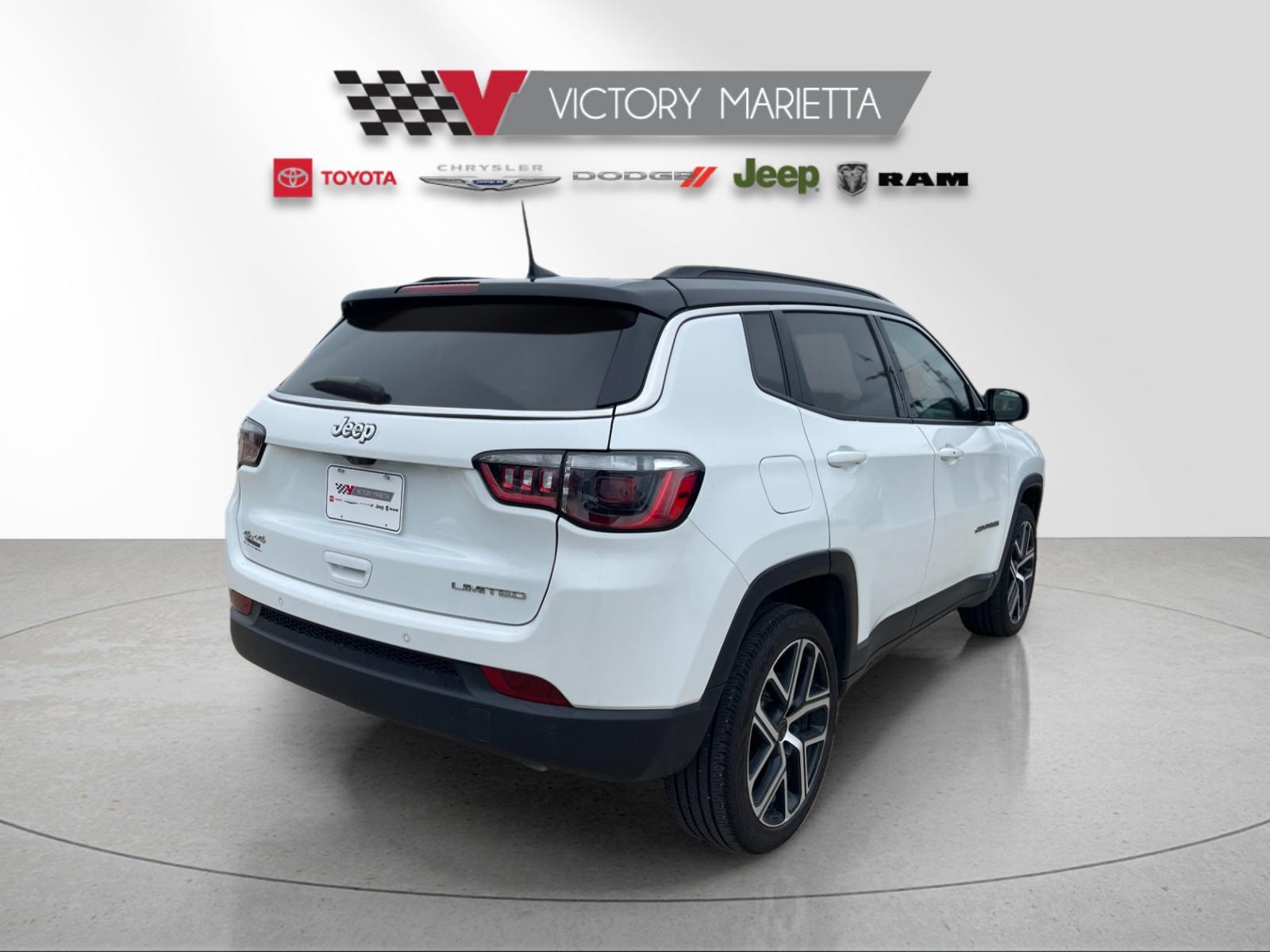 Used 2025 White Jeep Limited image 5