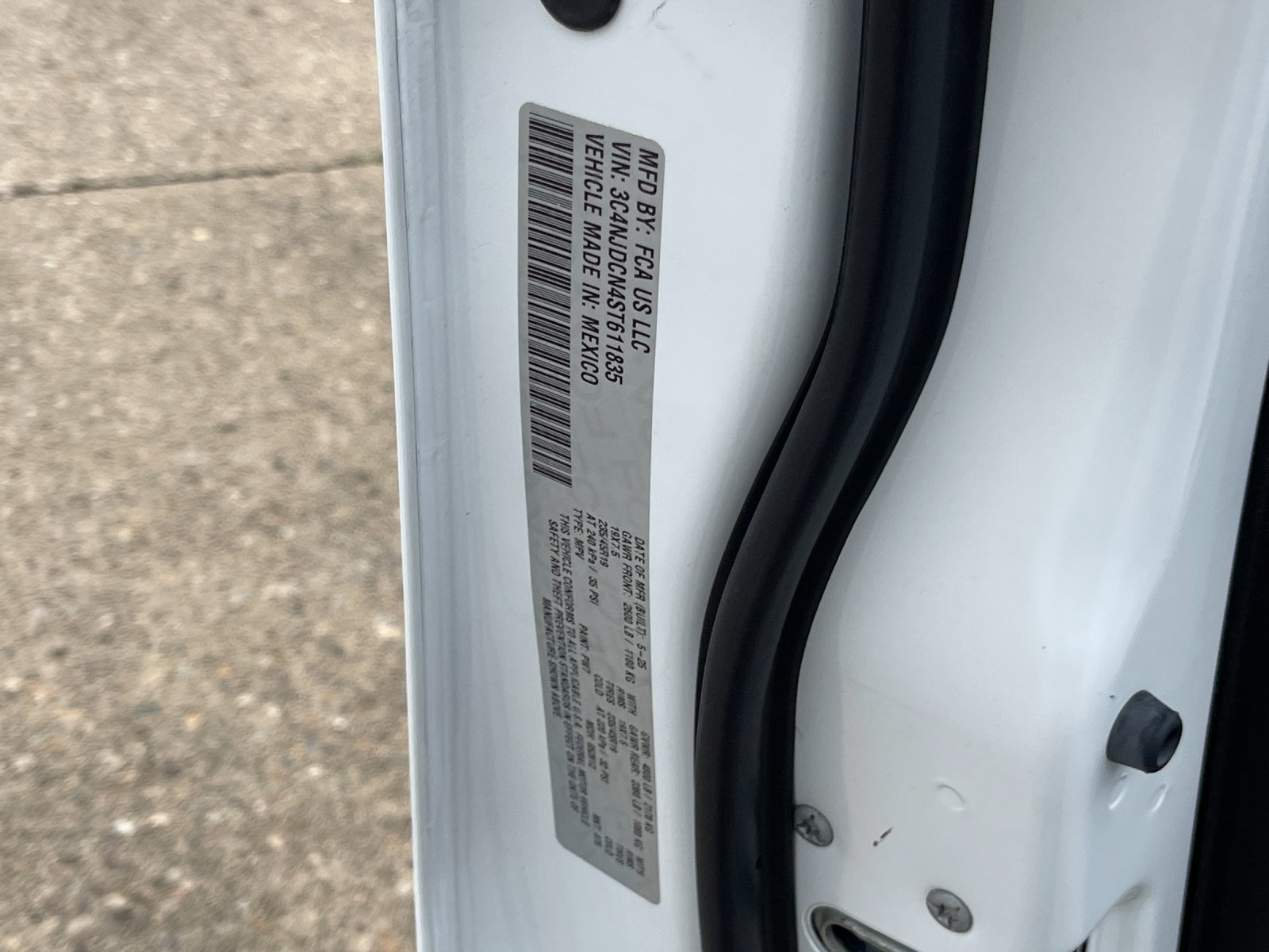 Used 2025 White Jeep Limited image 32