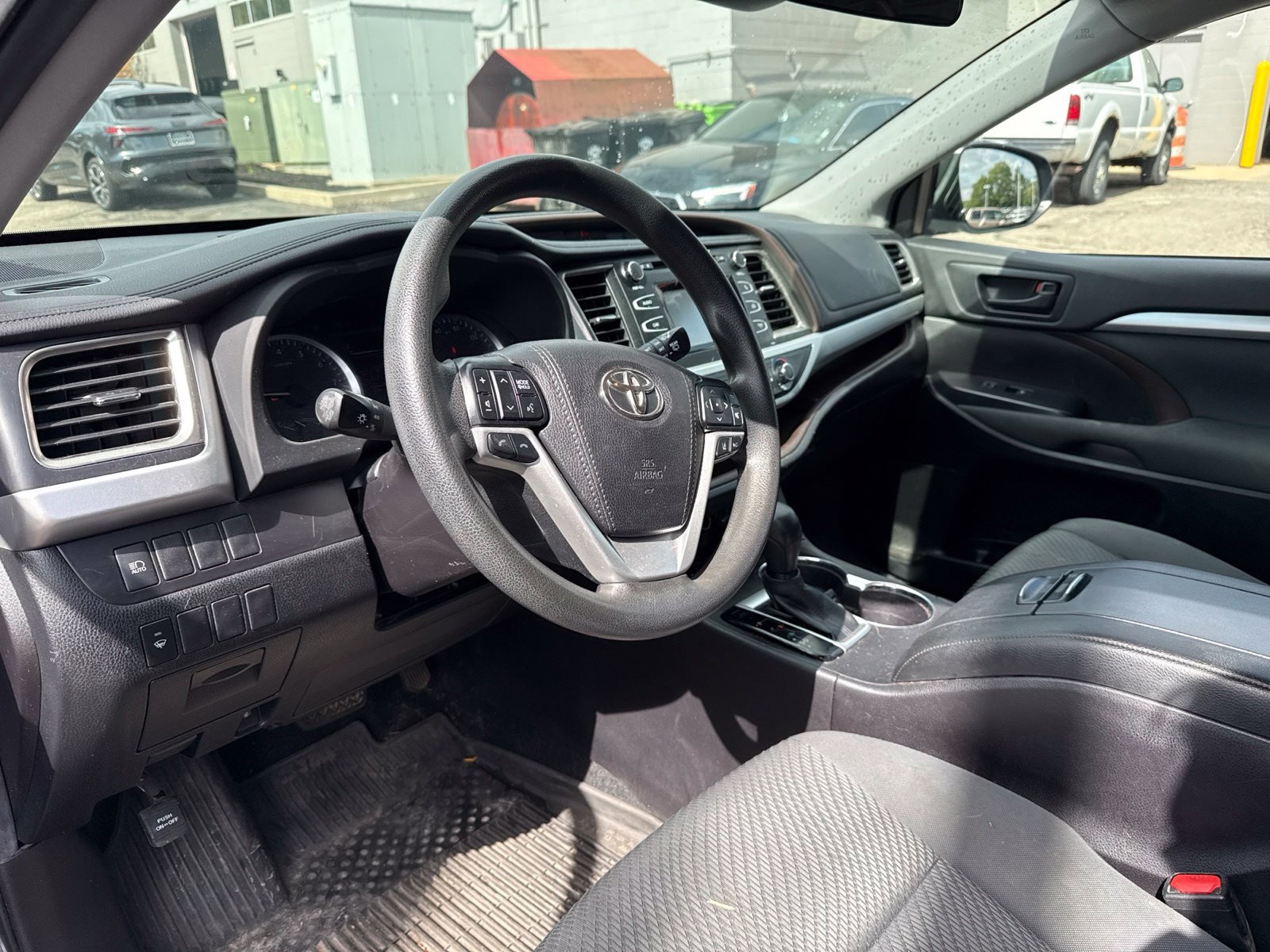 Used 2019 Shoreline Mist Toyota LE image 25