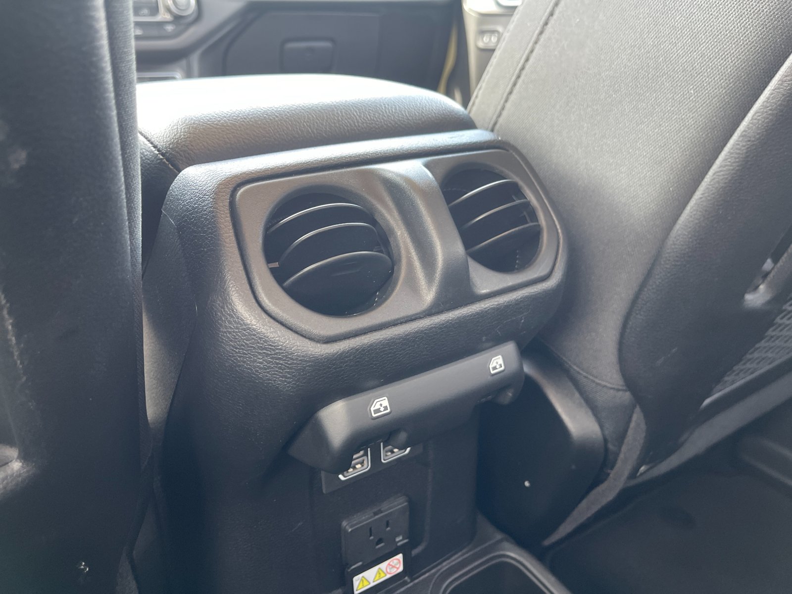 Used 2026  Jeep Mojave image 14