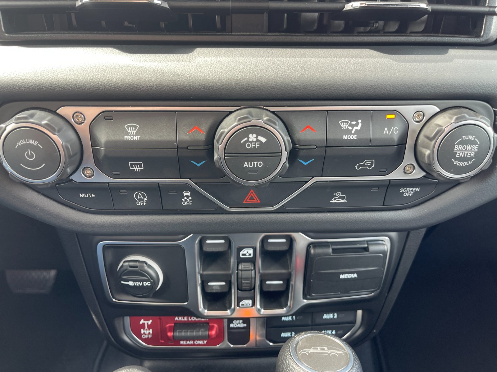 Used 2026  Jeep Mojave image 22
