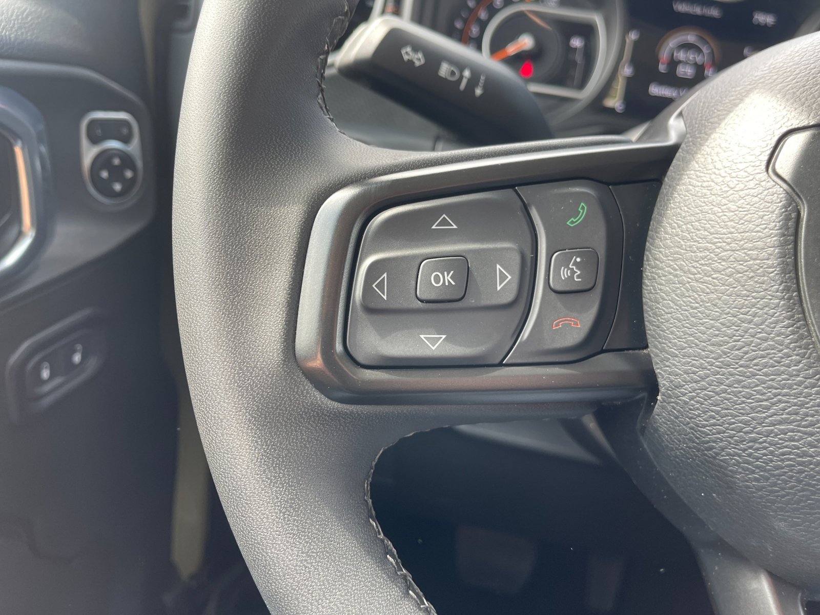 Used 2026  Jeep Mojave image 26