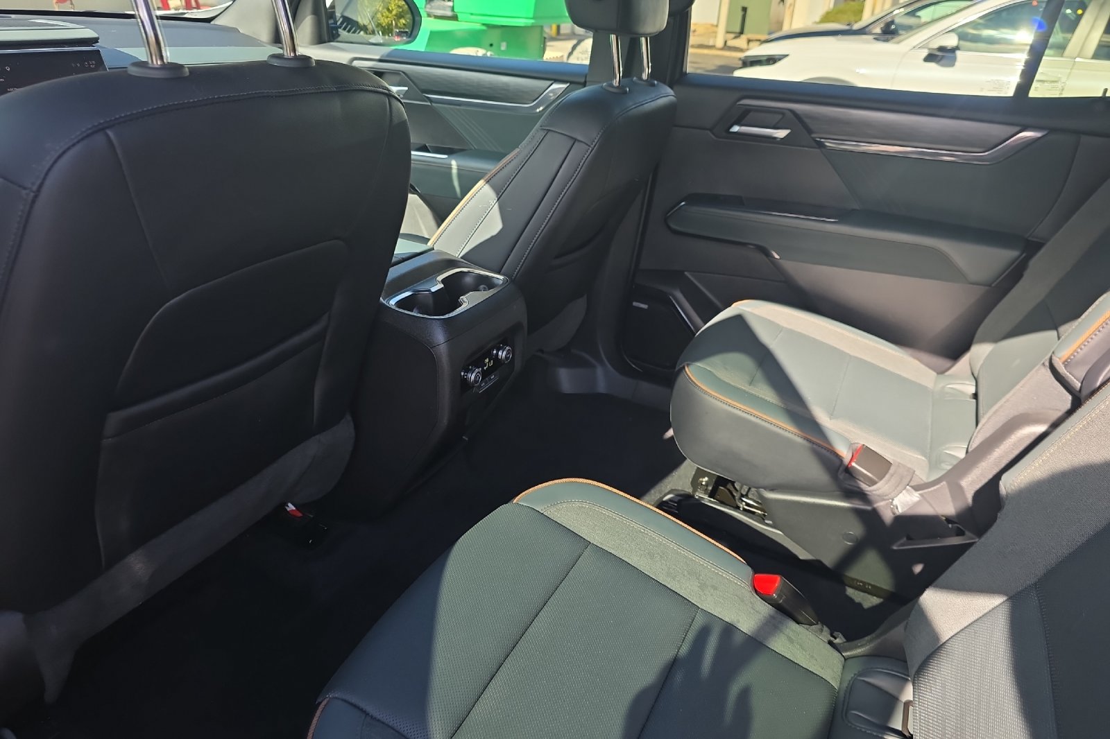 Used 2025 Summit White GMC AT4 image 13