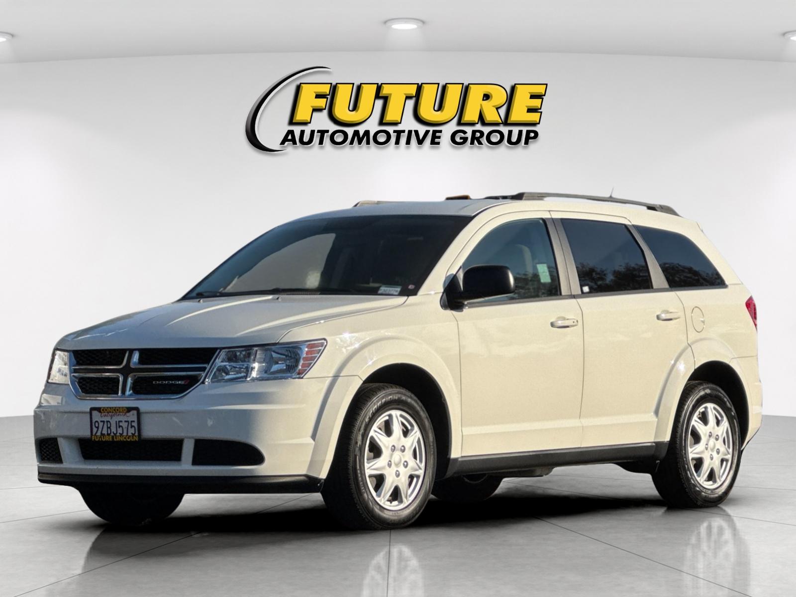 Used 2017 White Dodge SE image 7