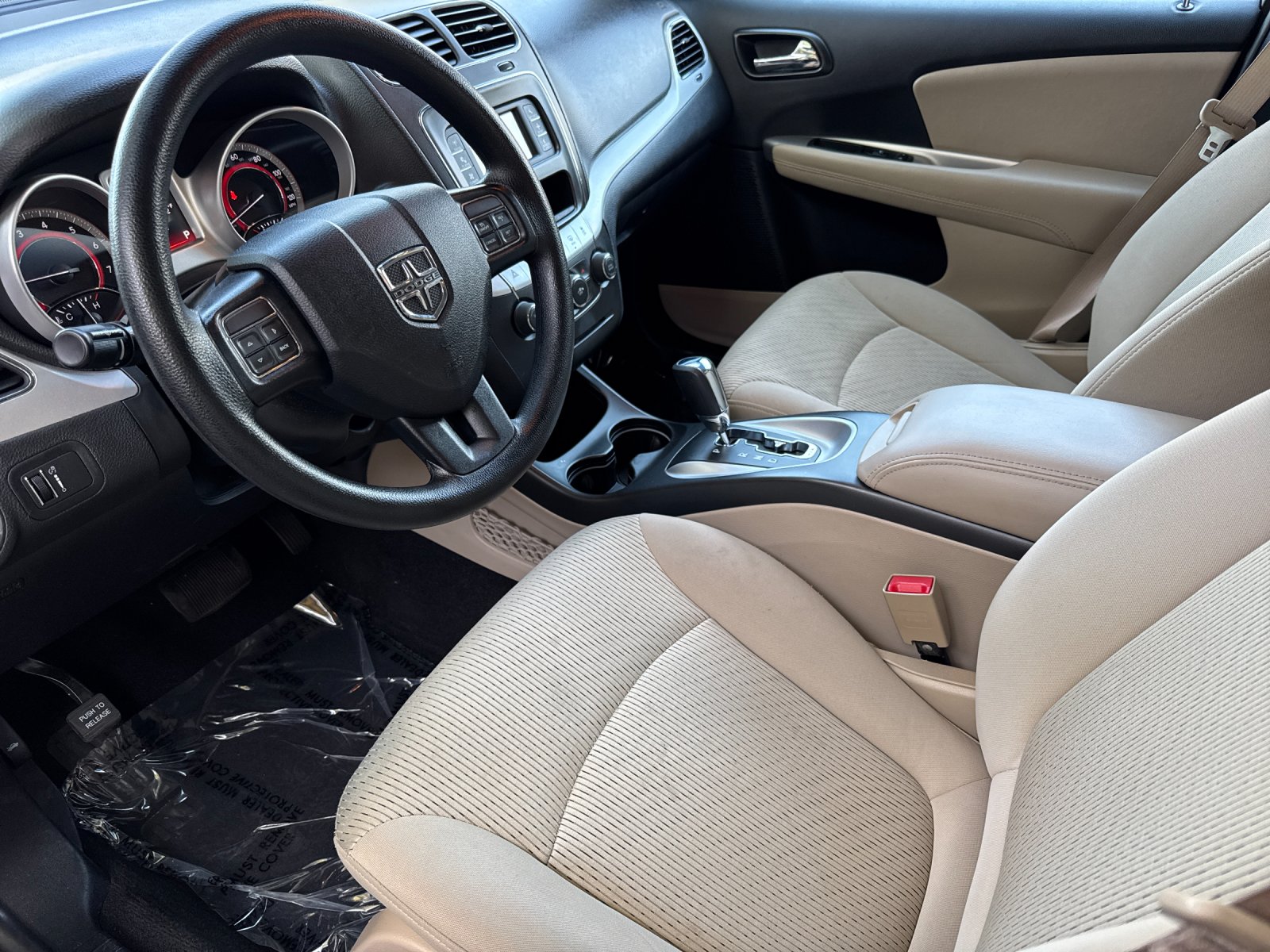 Used 2017 White Dodge SE image 9