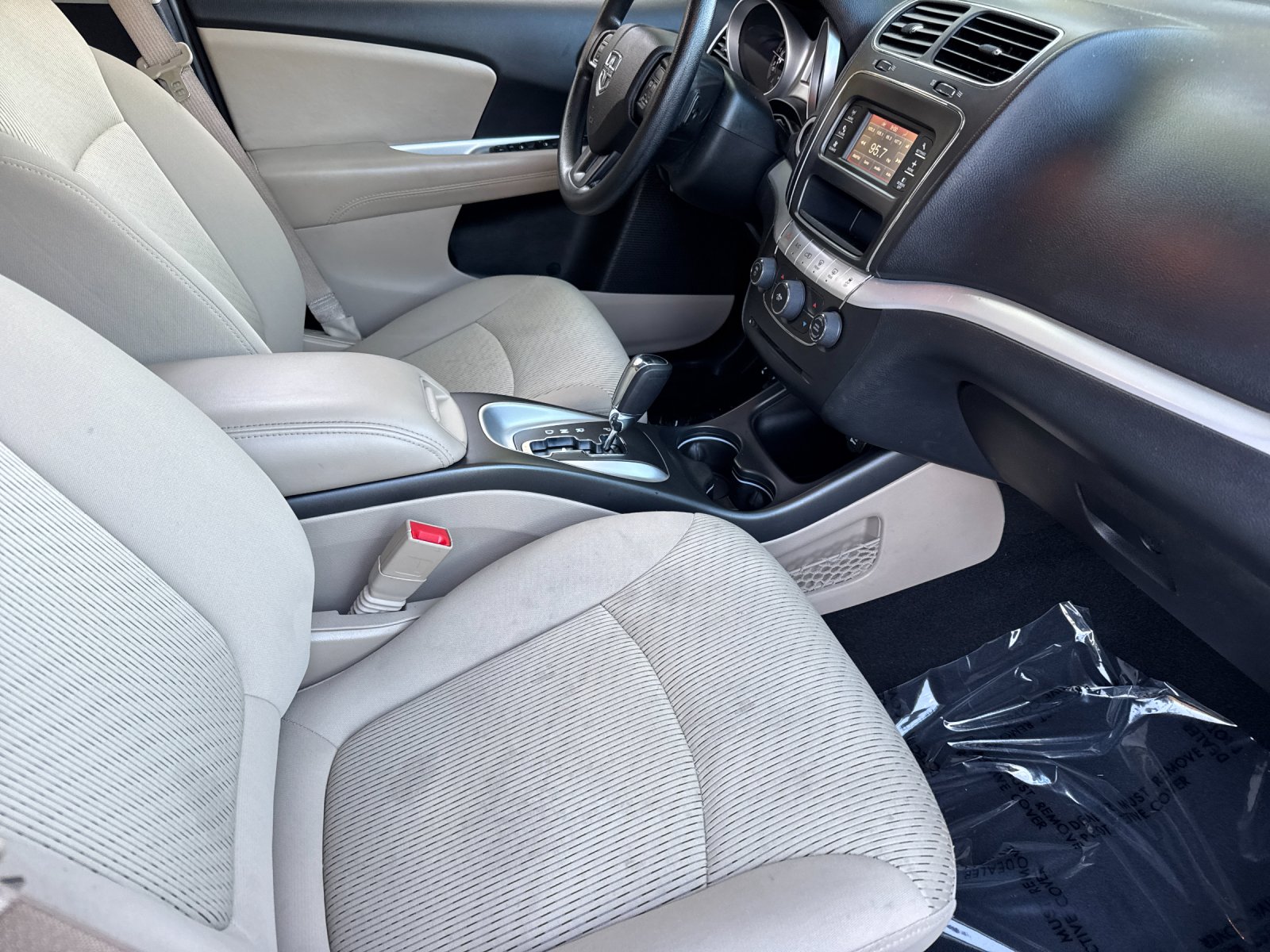 Used 2017 White Dodge SE image 15