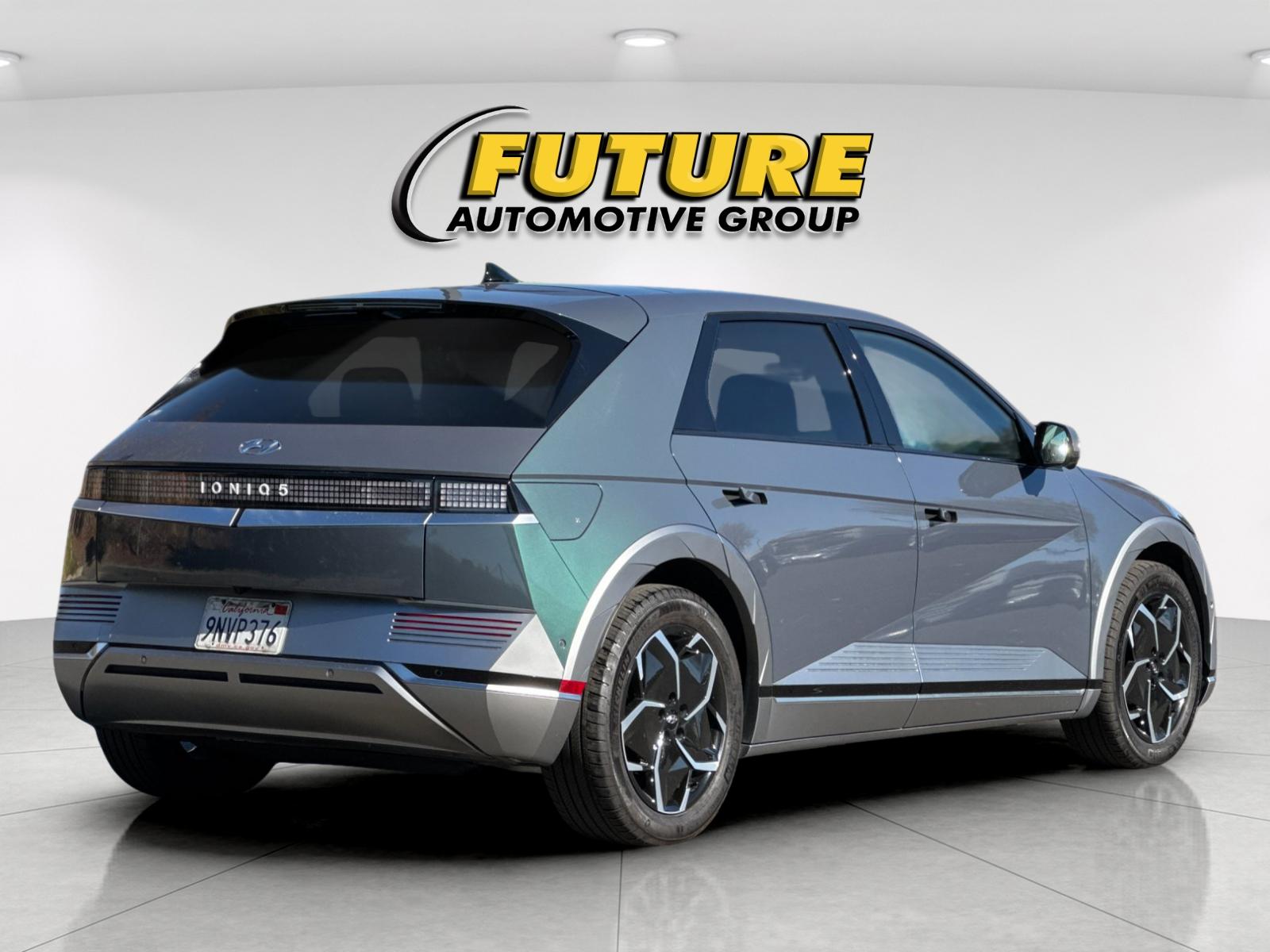 Certified Used 2024 Green Hyundai Limited image 3