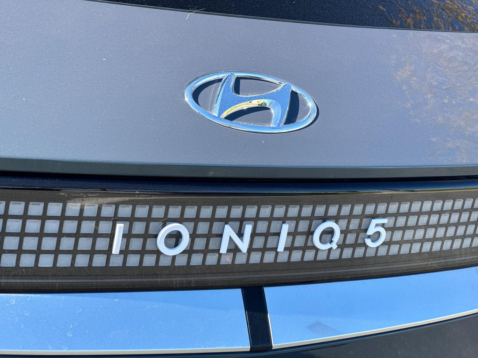 Certified Used 2024 Green Hyundai Limited image 25