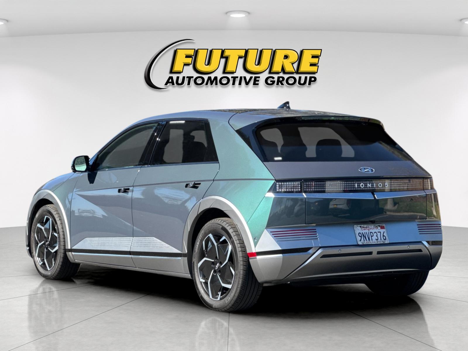 Certified Used 2024 Green Hyundai Limited image 5